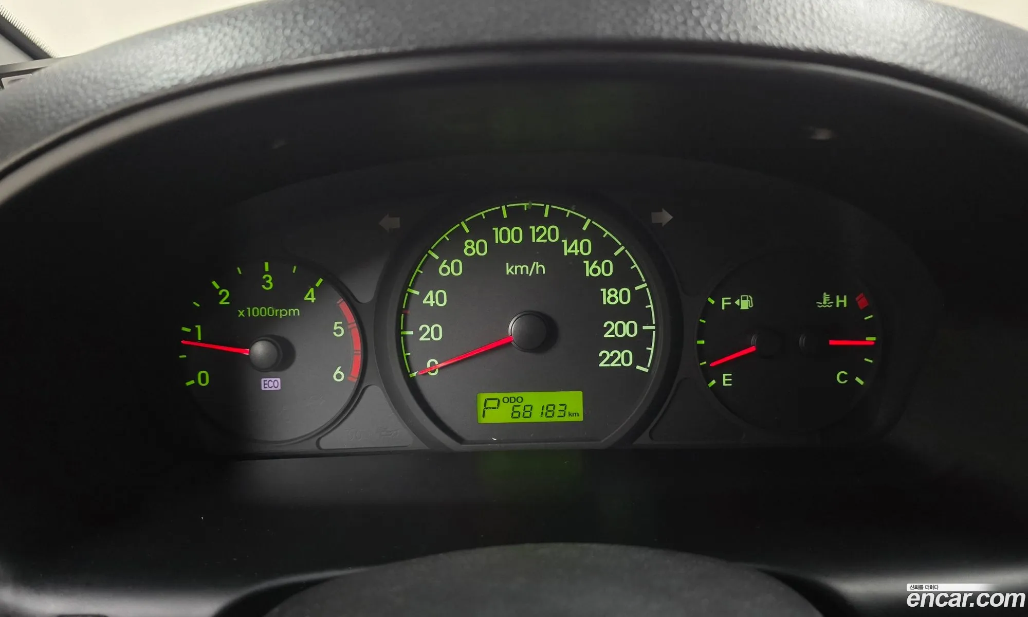 Hyundai Grand Starex 2010 — 15