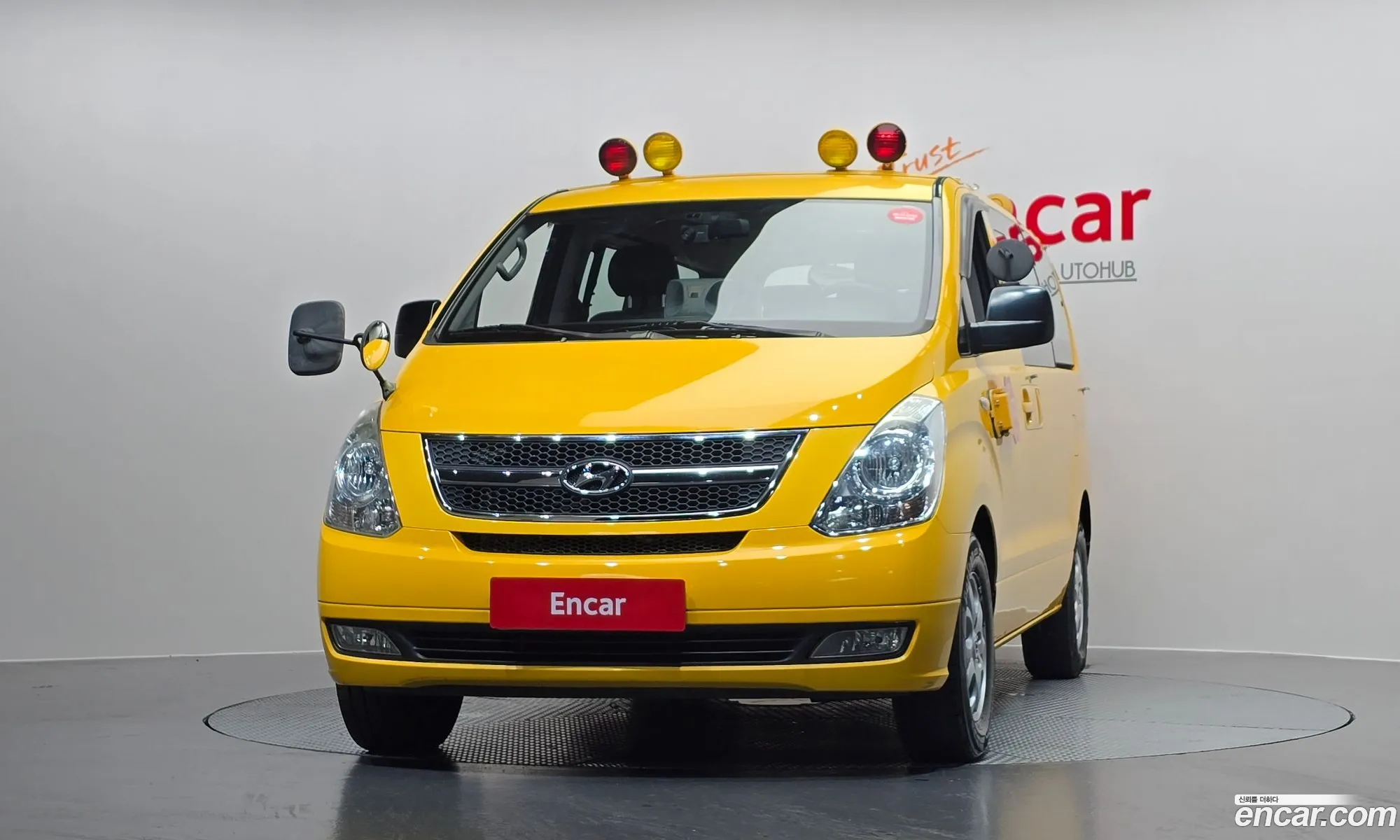 Hyundai Grand Starex 2010 — 17