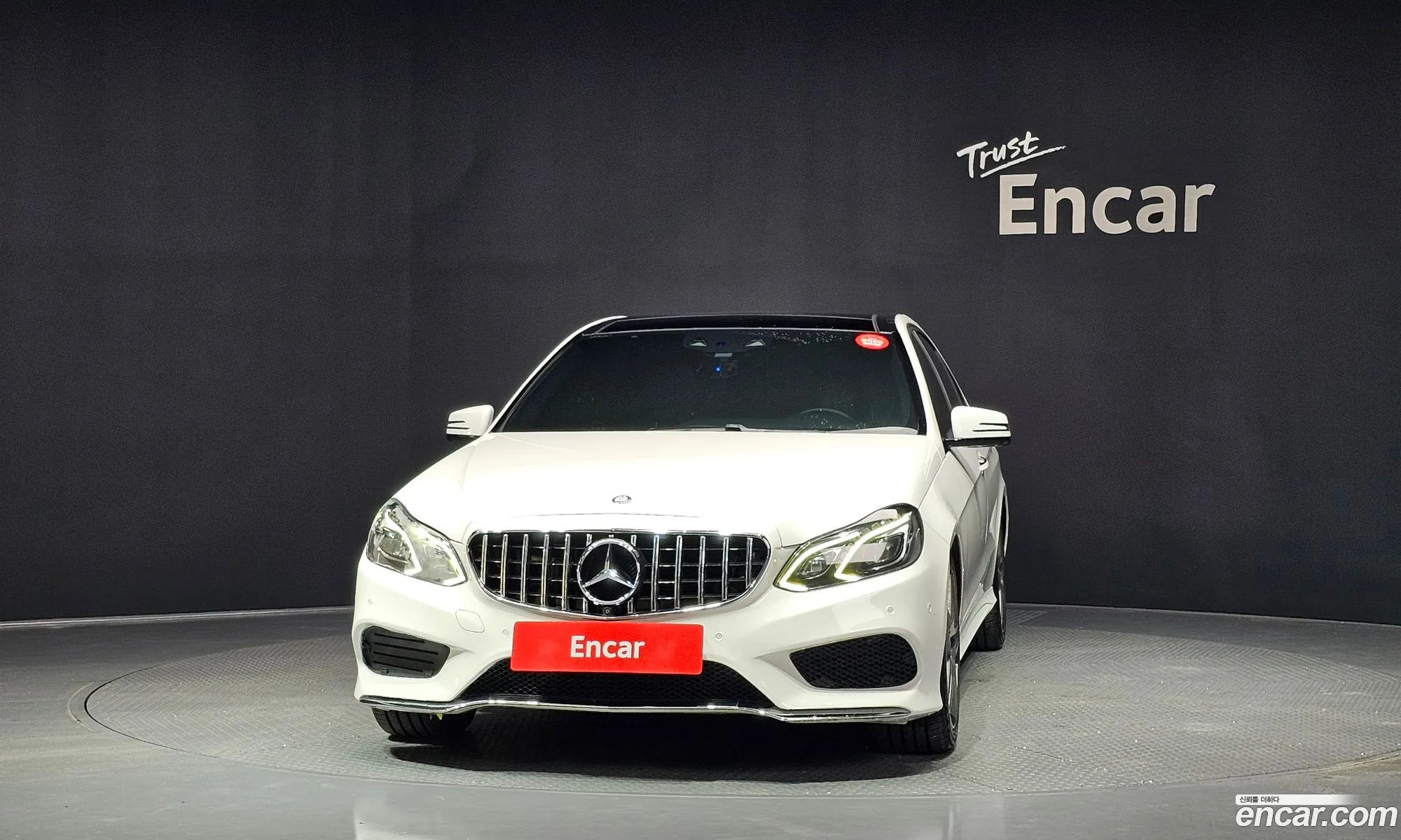 Mercedes-Benz E-Class W212 2016 WDDHF9EB0GB289868 — 18