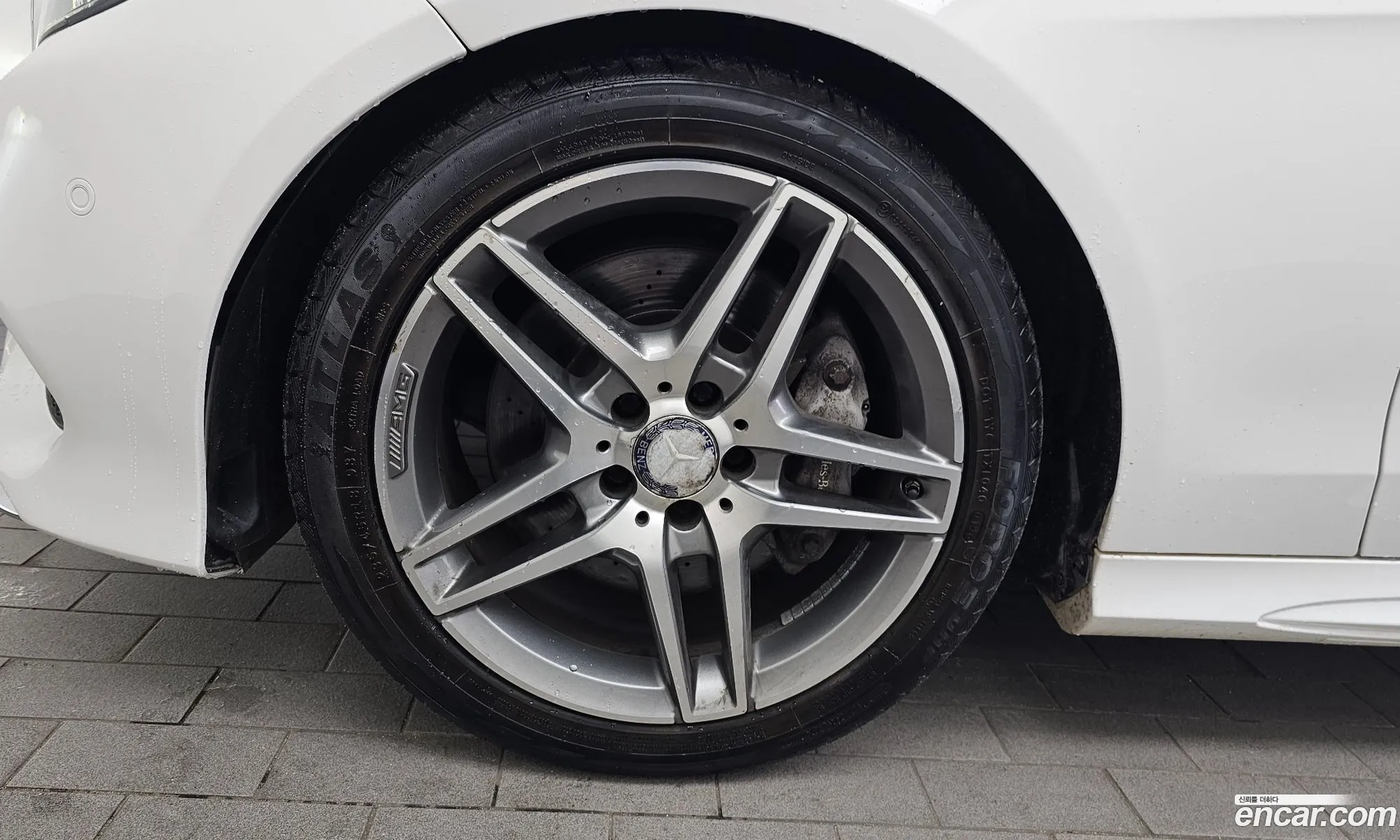 Mercedes-Benz E-Class W212 2016 WDDHF9EB0GB289868 — 2