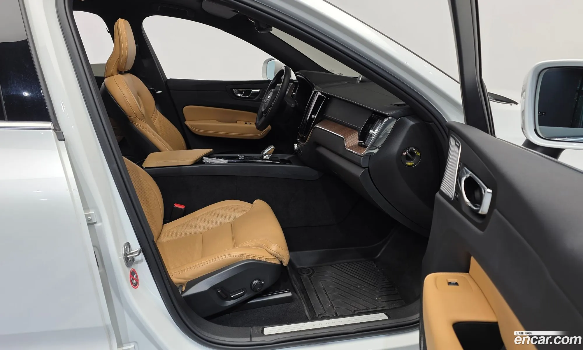 Volvo XC60 2022 YV1UZL12CN1014823 — 12