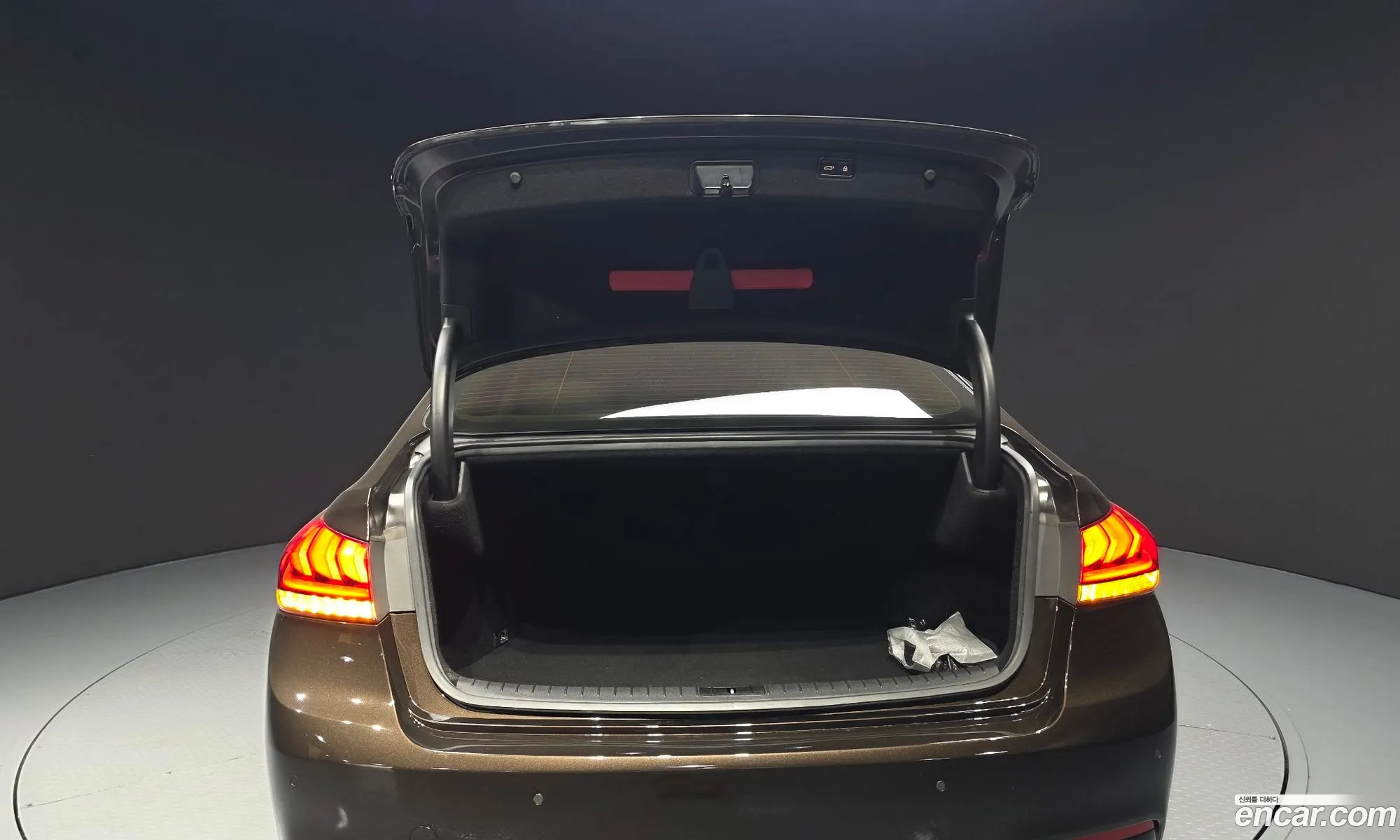 Hyundai Genesis DH 2014 — 35