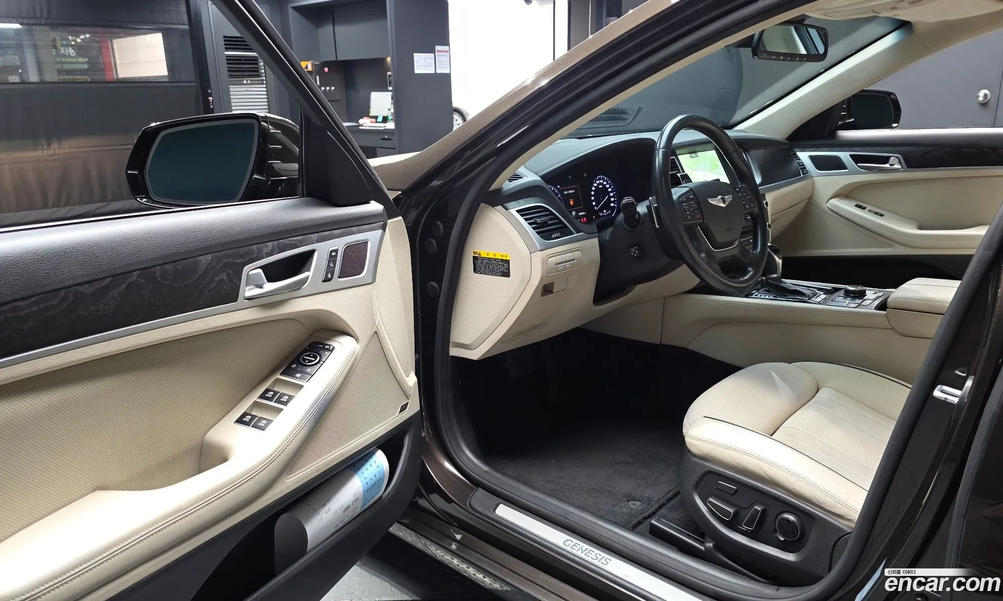 Hyundai Genesis DH 2014 — 15