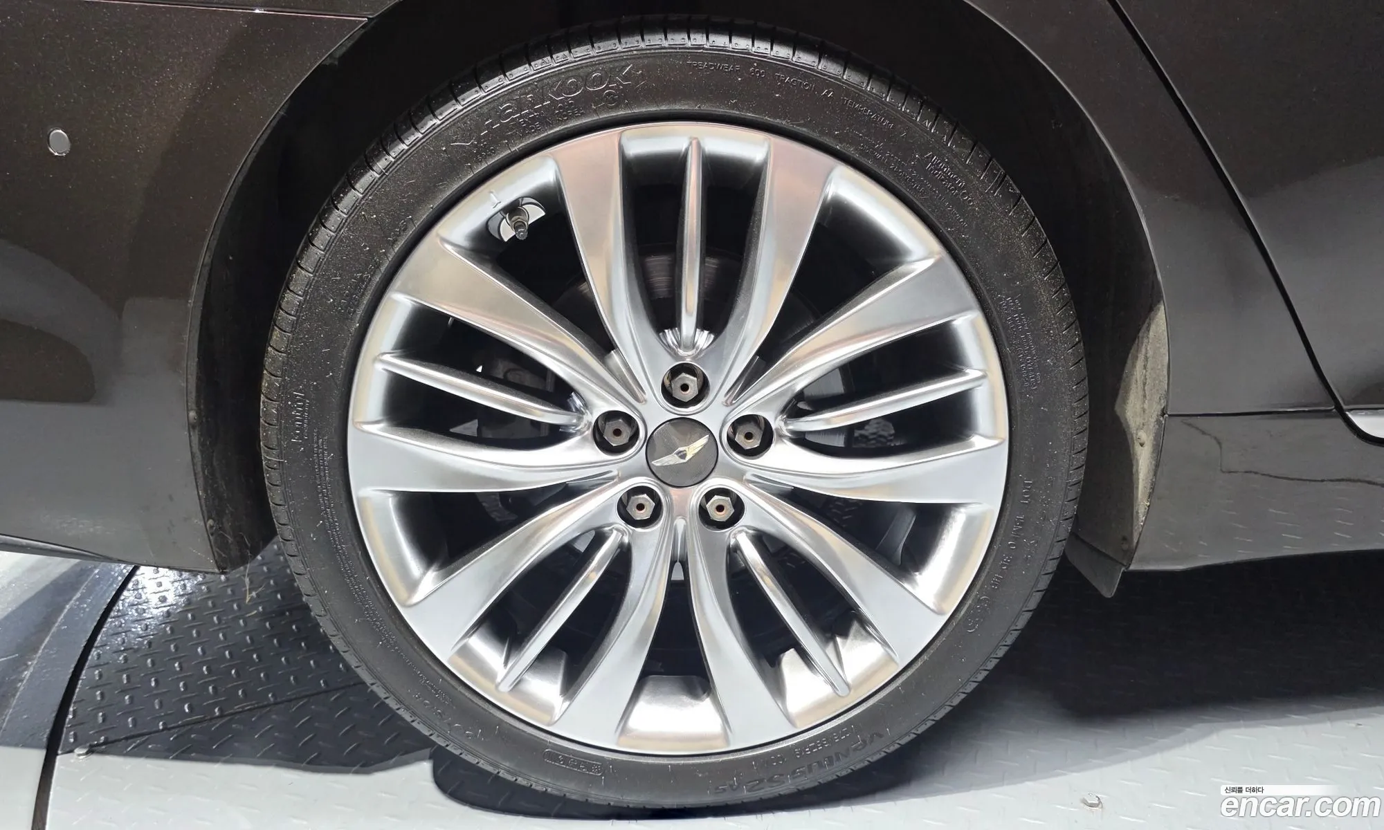 Hyundai Genesis DH 2014 — 34