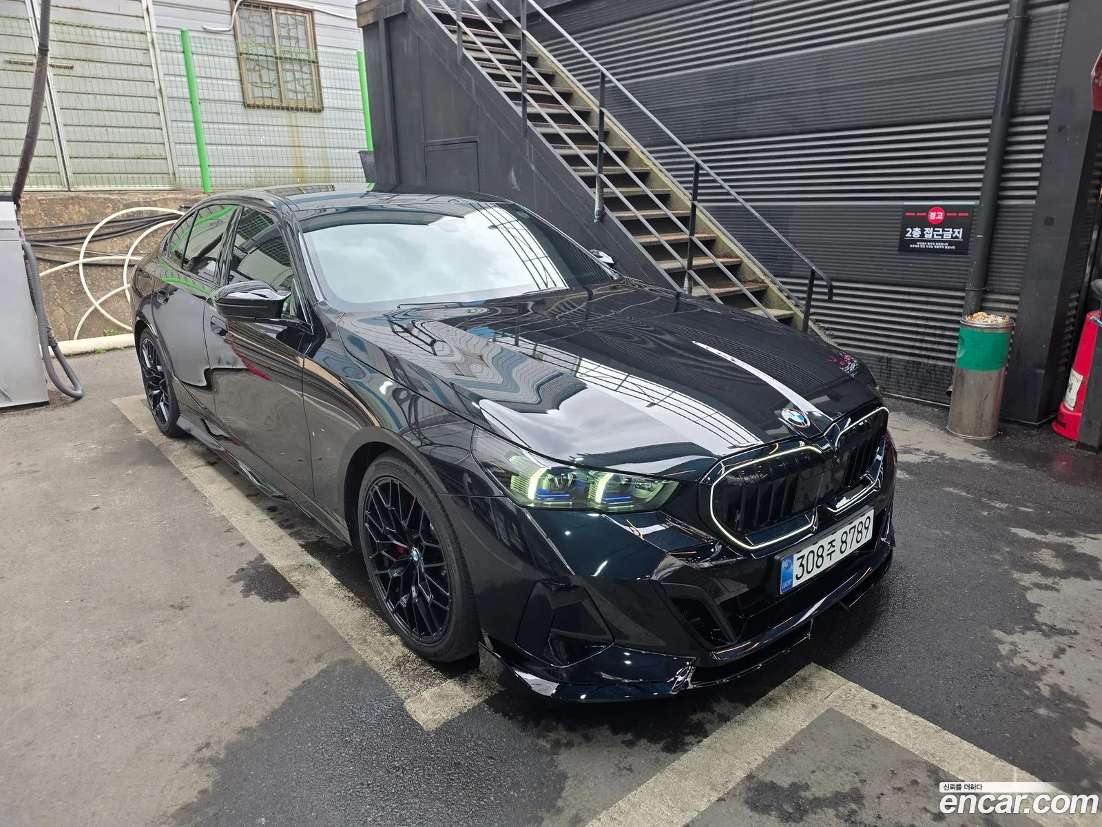 BMW 5 Series 2025 — 11