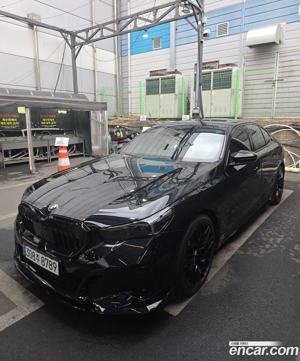 BMW 5 Series 2025 — 2
