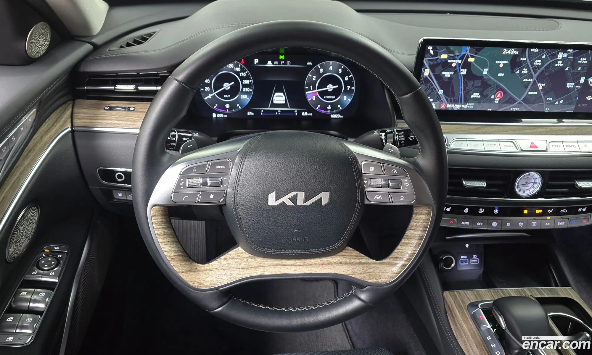 Kia K9 2025 — 10