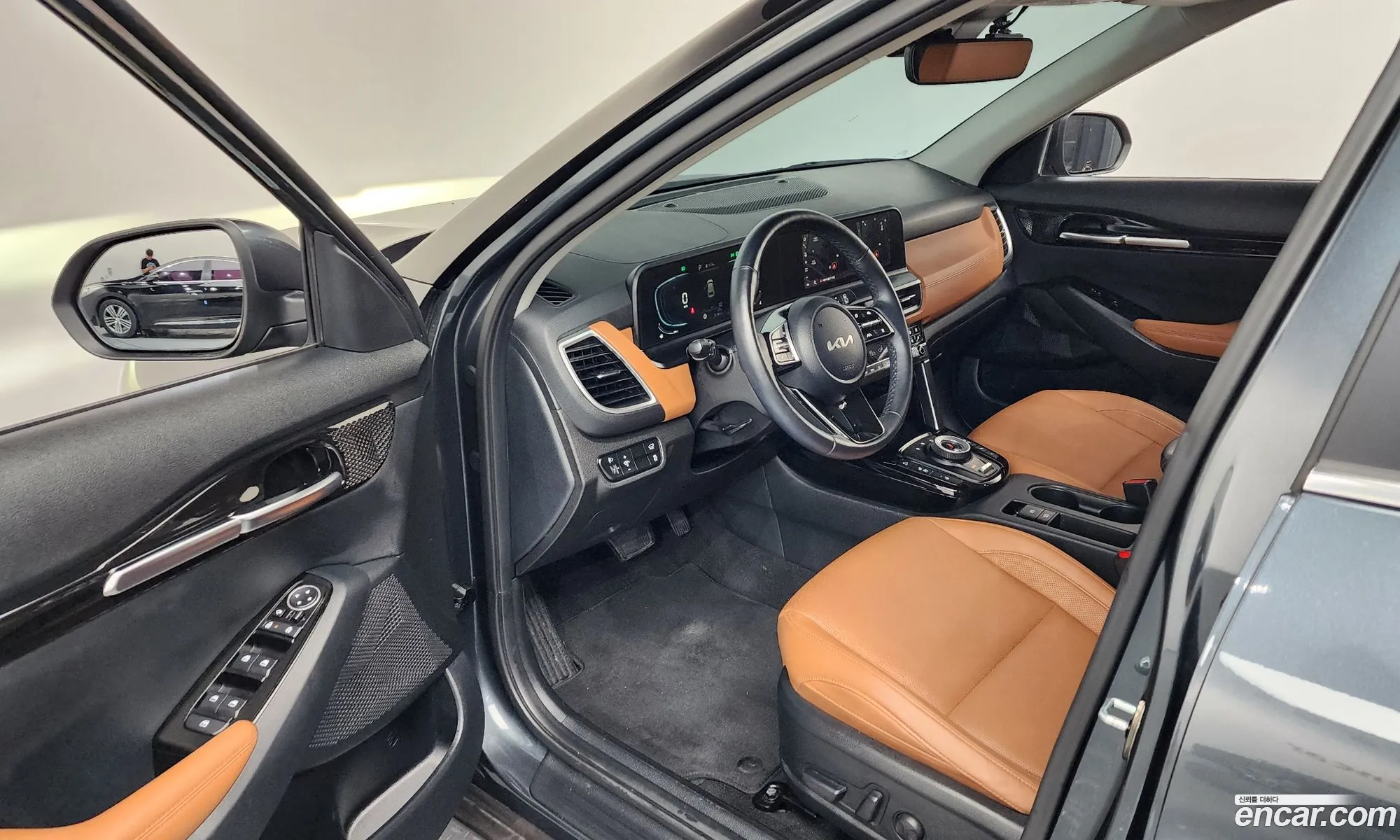Kia Seltos 2023 — 17