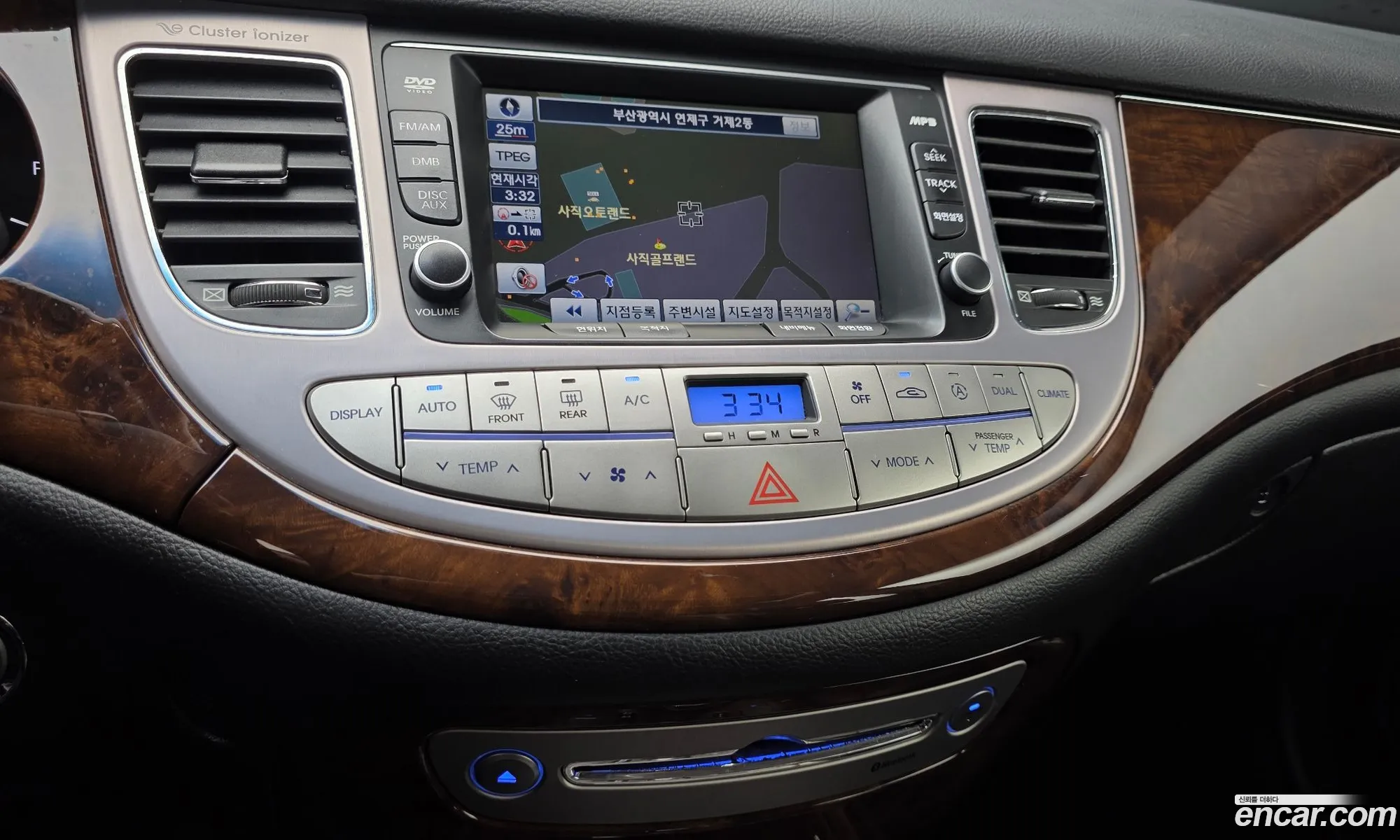 Hyundai Genesis 2010 — 5