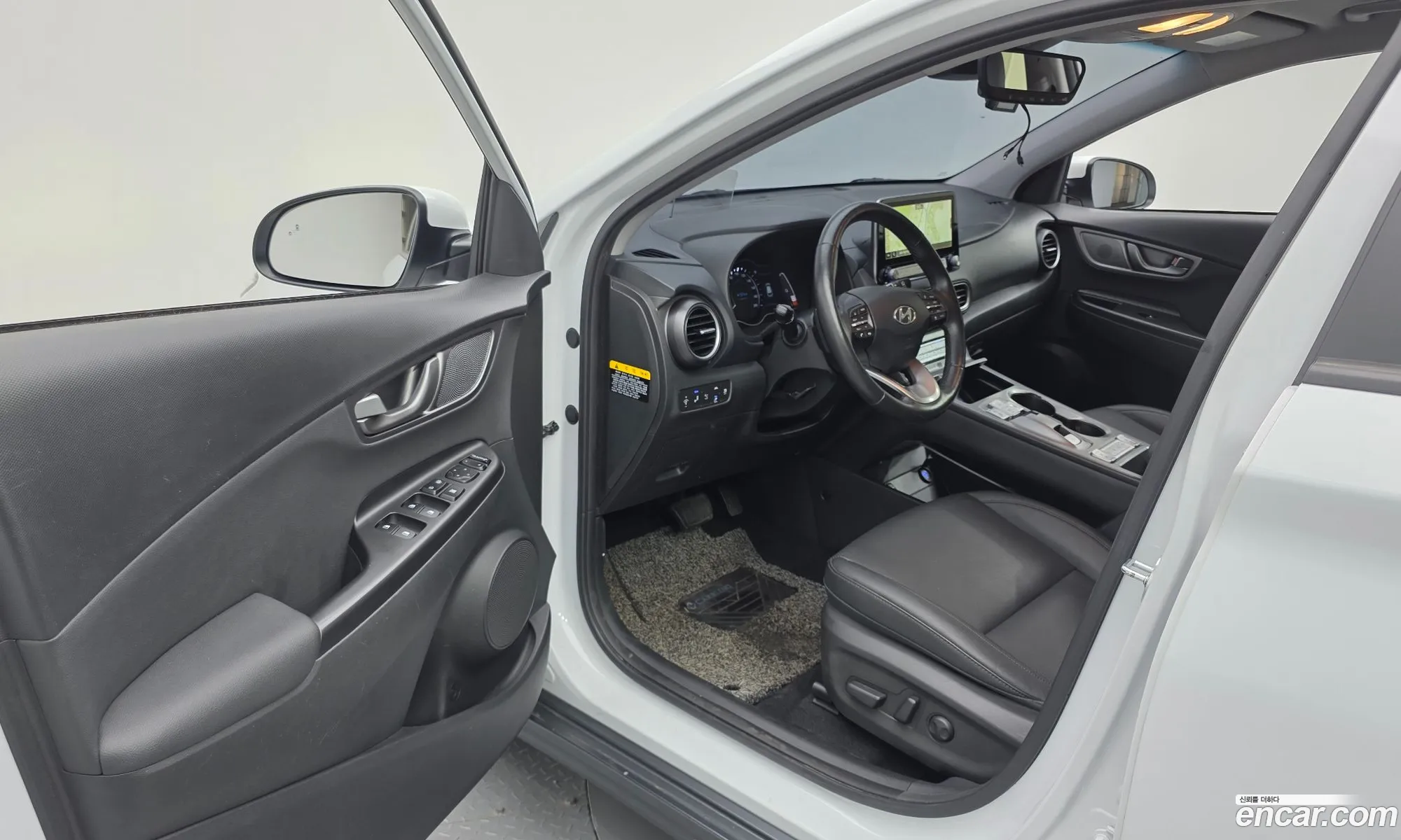Hyundai Kona Electric 2020 — 17