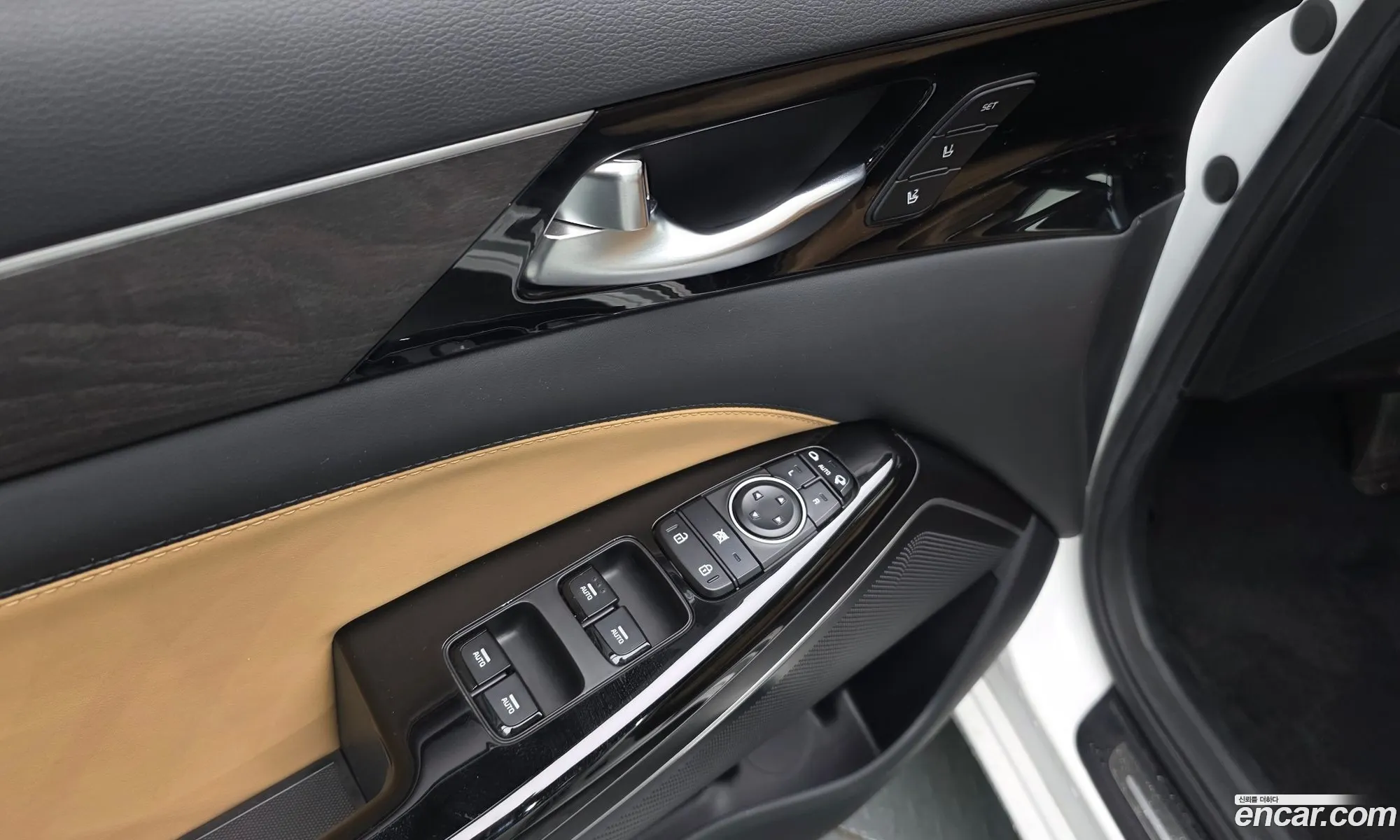 Kia K7 Premier 2020 — 18
