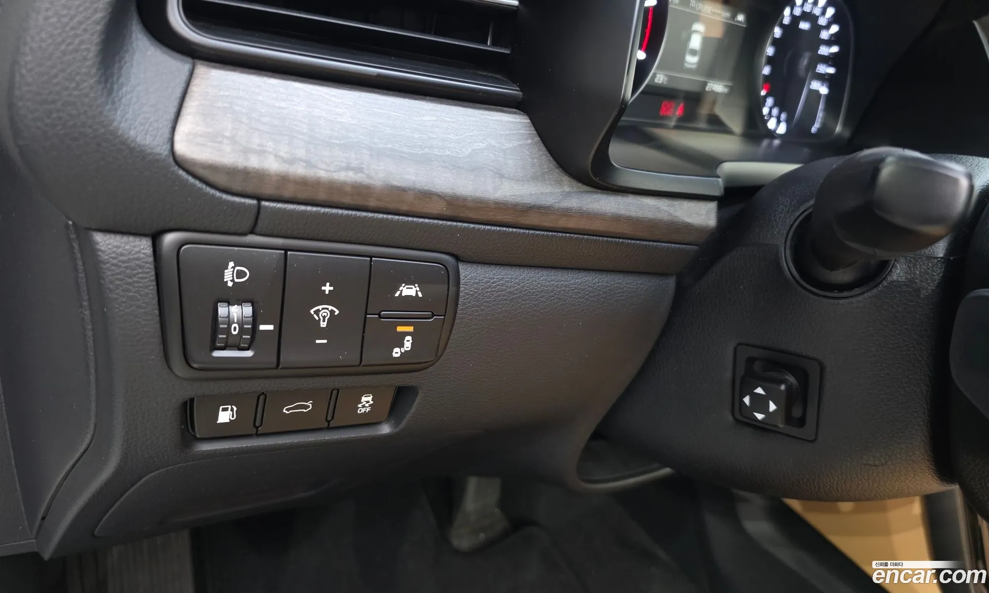 Kia K7 Premier 2020 — 33