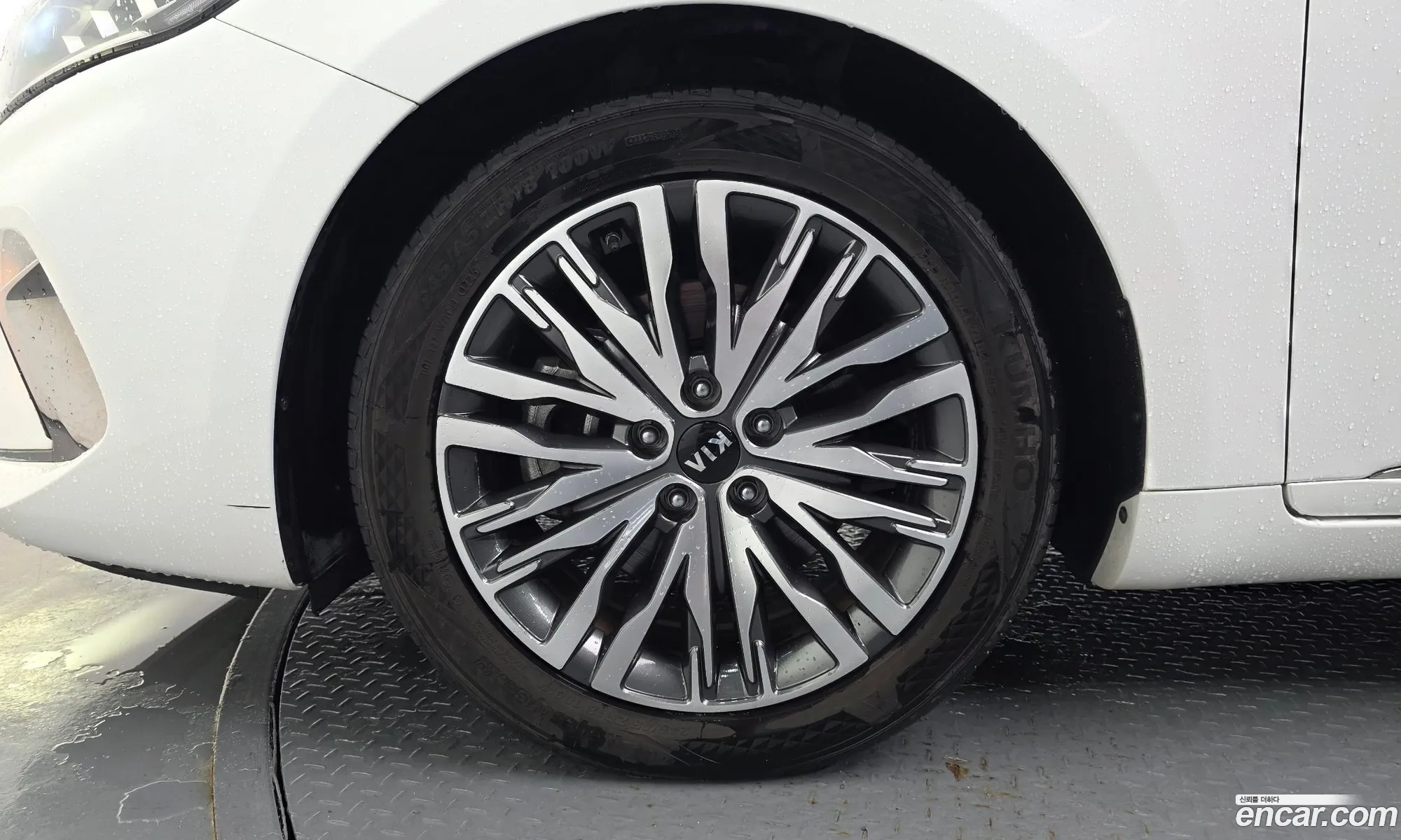 Kia K7 Premier 2020 — 16
