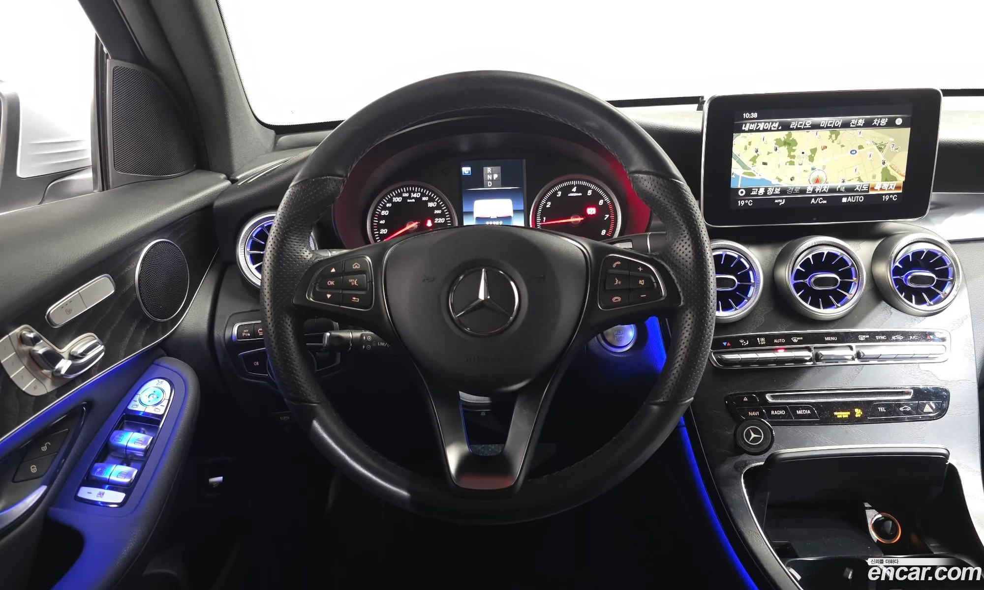 Mercedes-Benz GLC-Class X253 2019 — 14