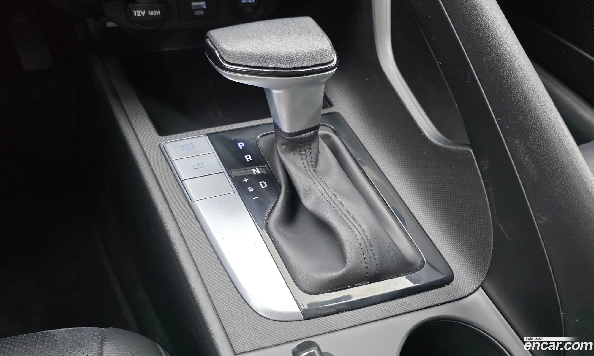 Hyundai Elantra 2022 — 3