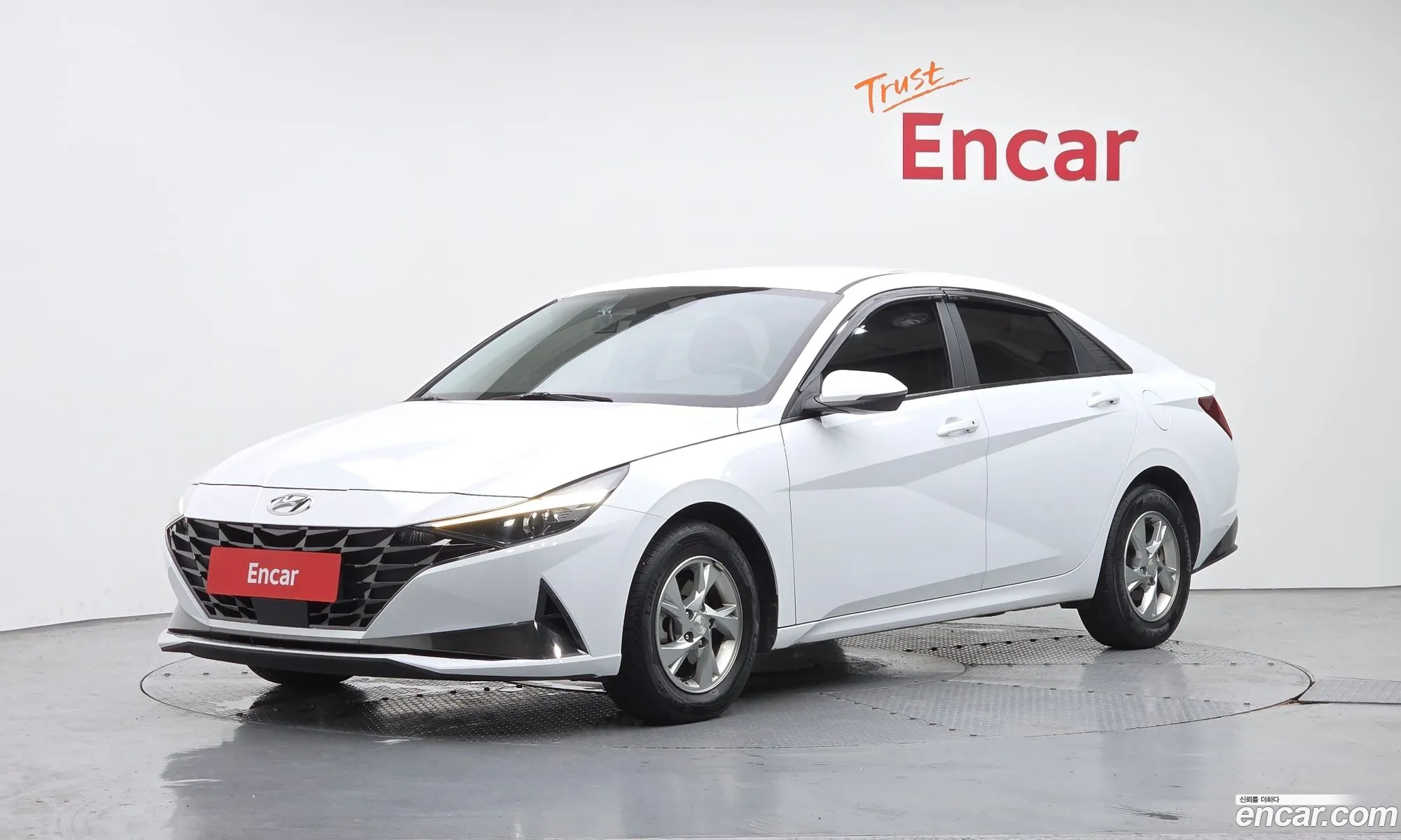 Hyundai Elantra 2022 — 14