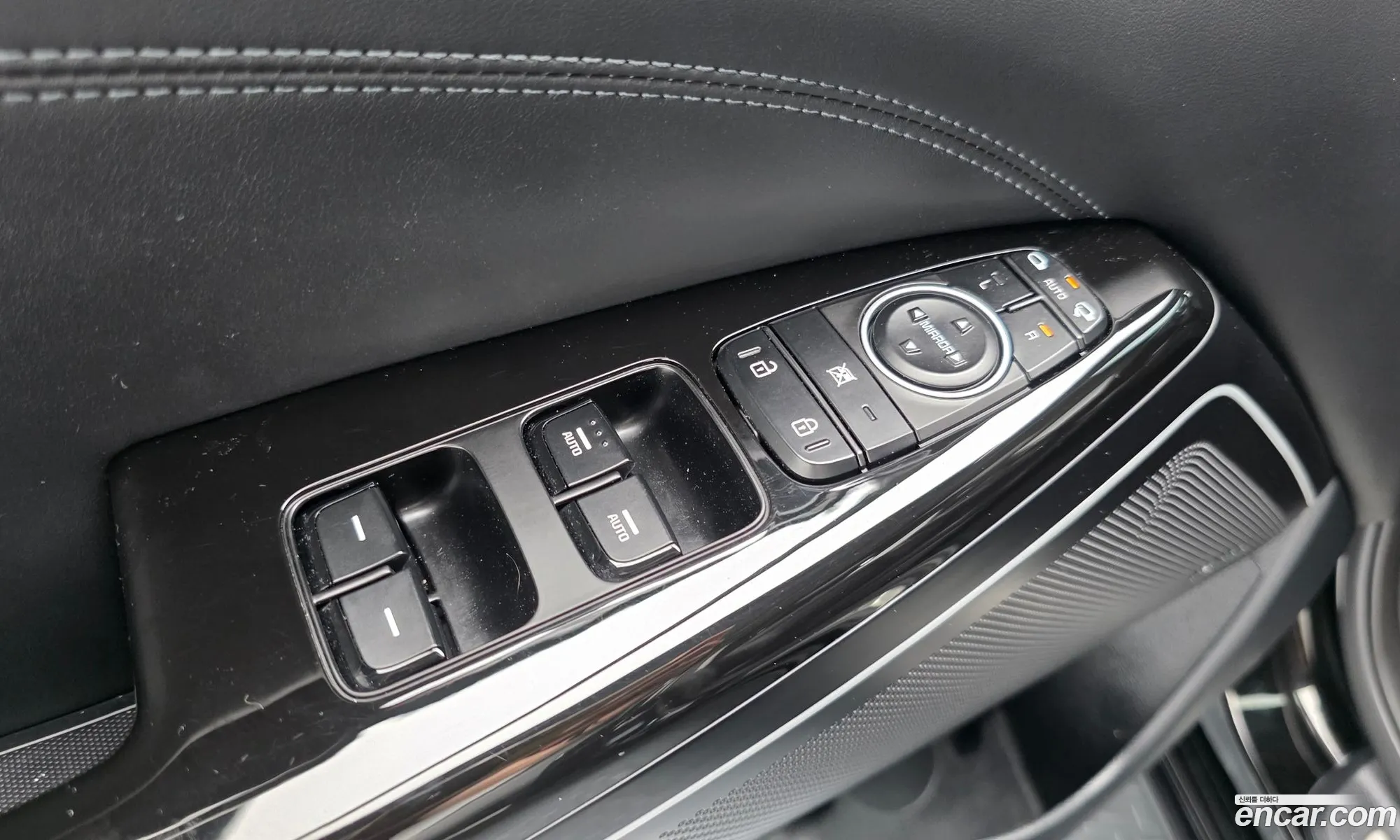Kia K7 2019 — 31