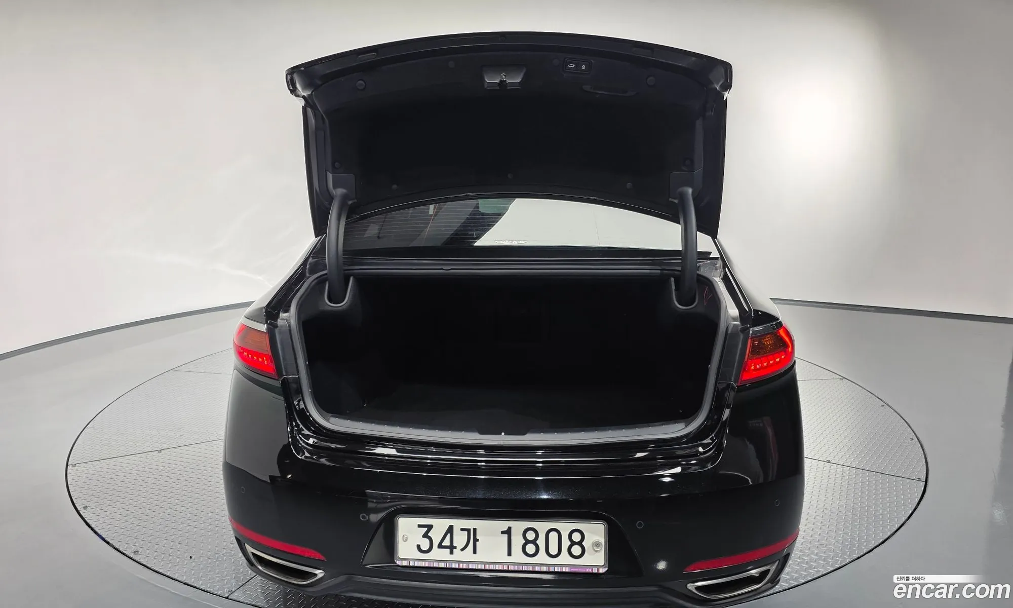 Kia K7 2019 — 37