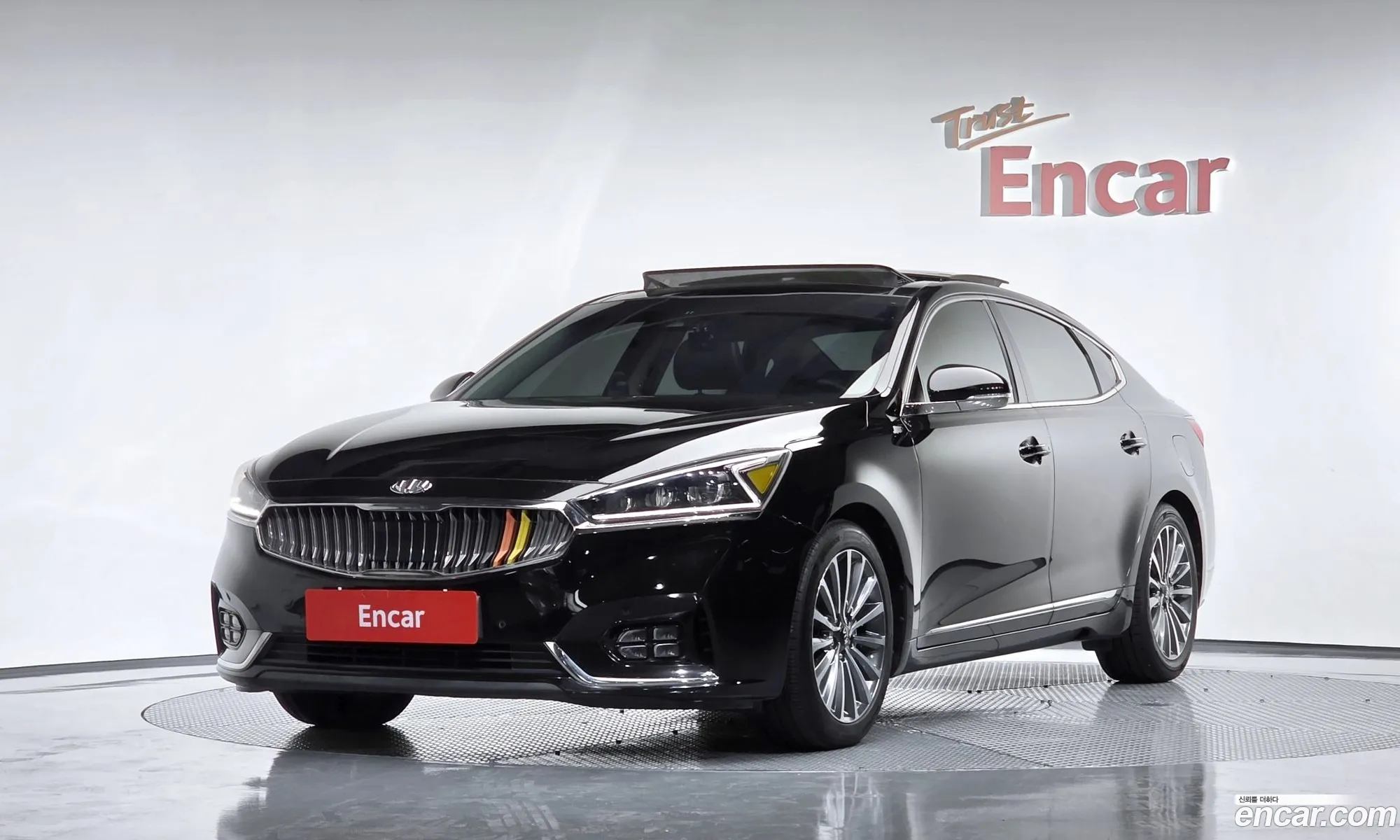 Kia K7 2019 — 24