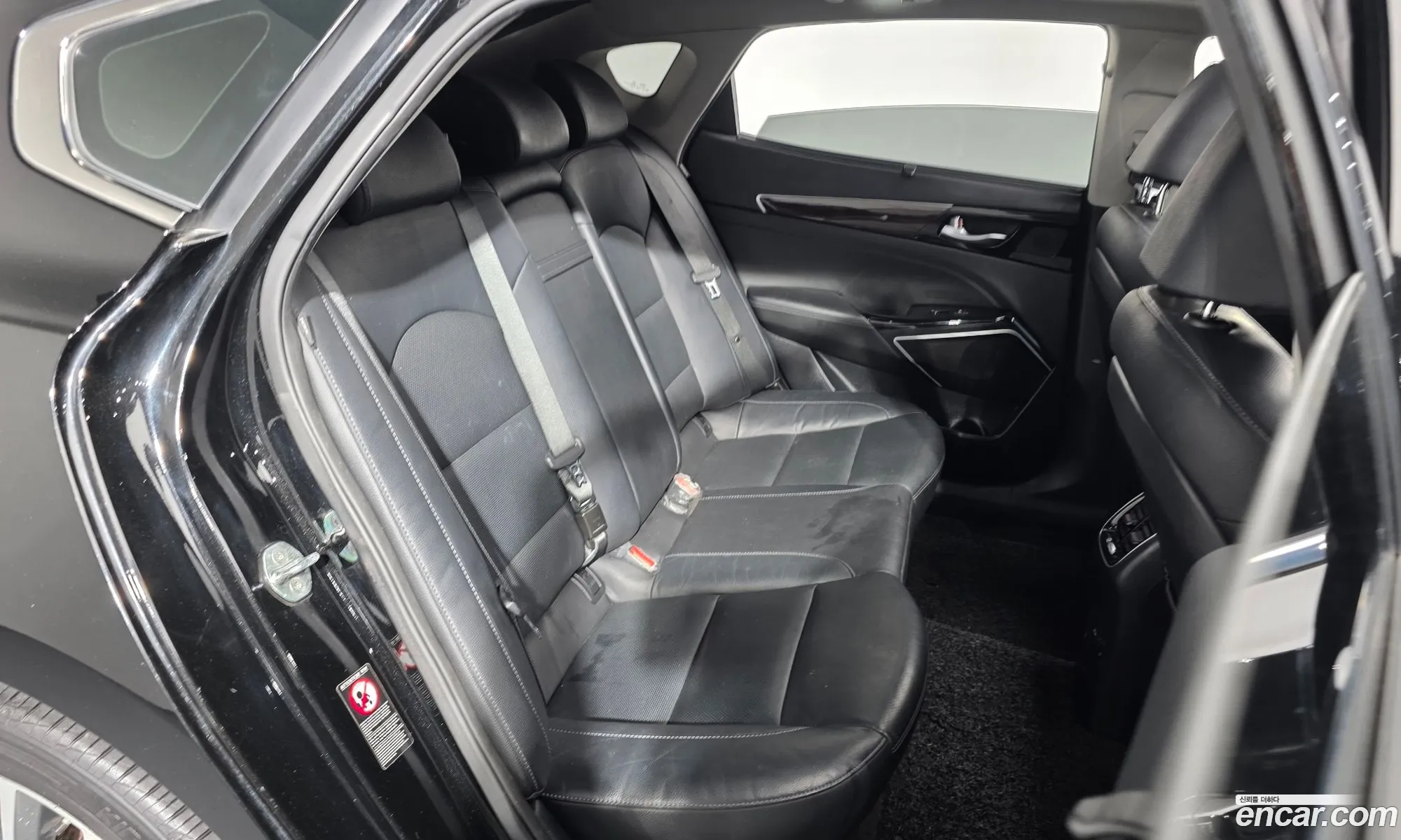 Kia K7 2019 — 21