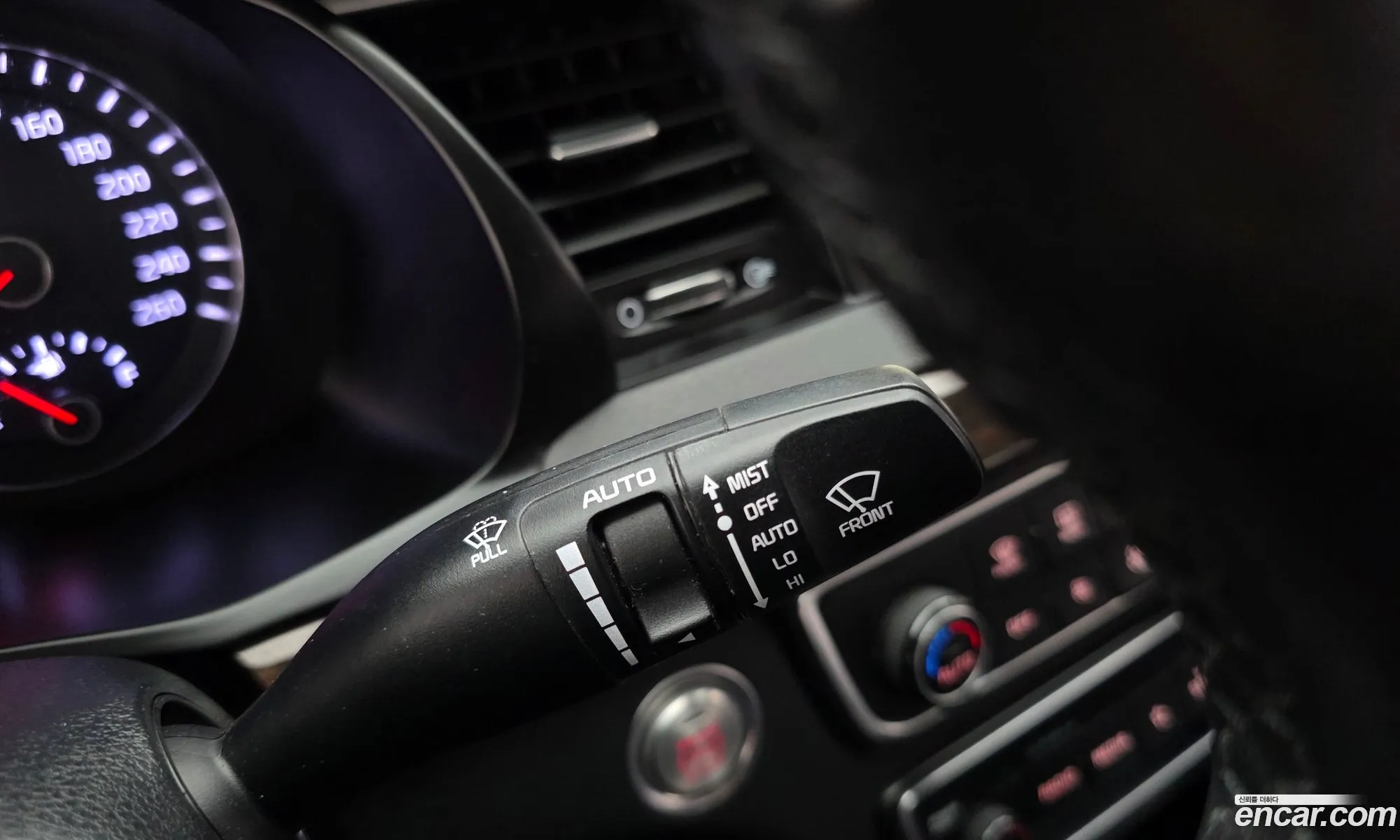 Kia K7 2019 — 8