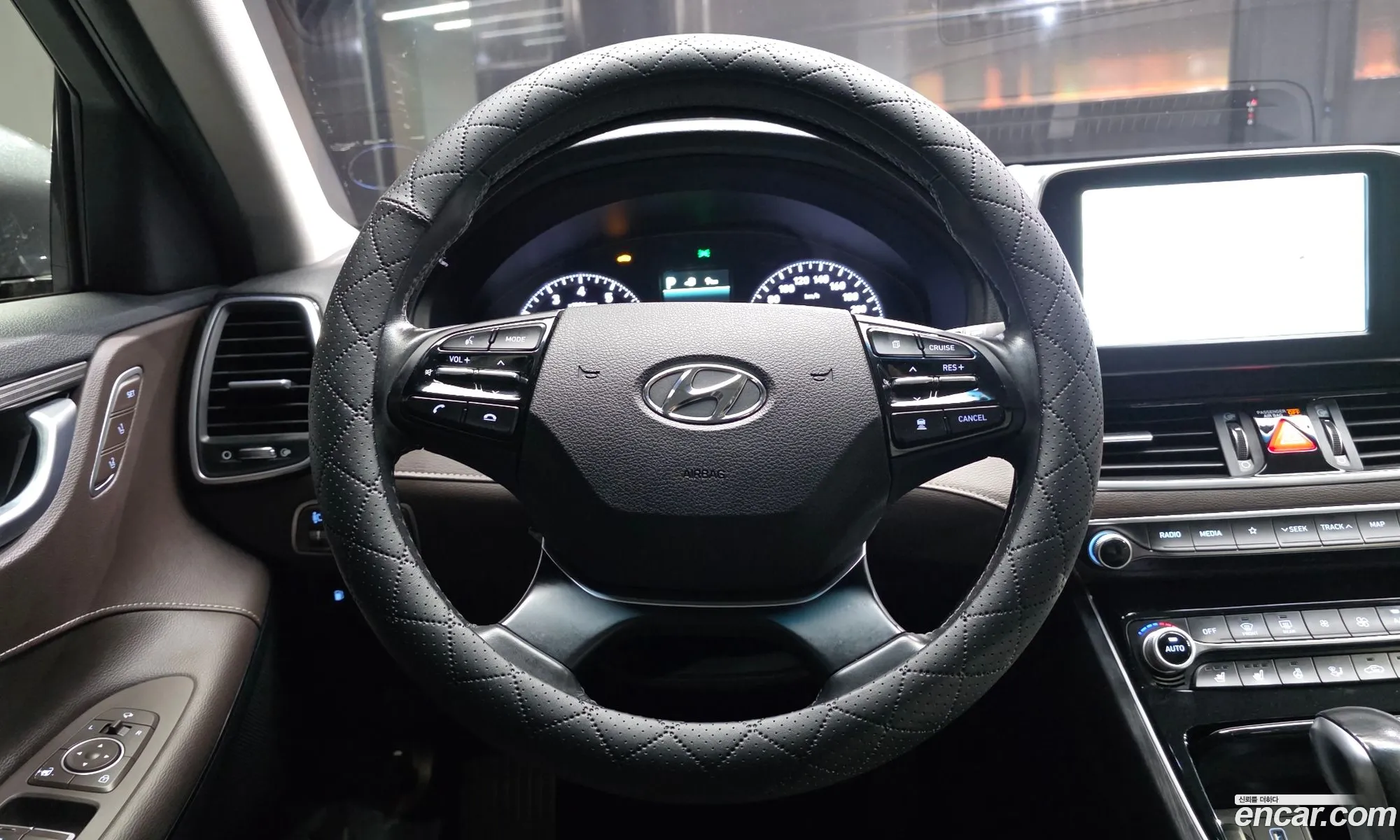 Hyundai Grandeur IG 2018 — 20