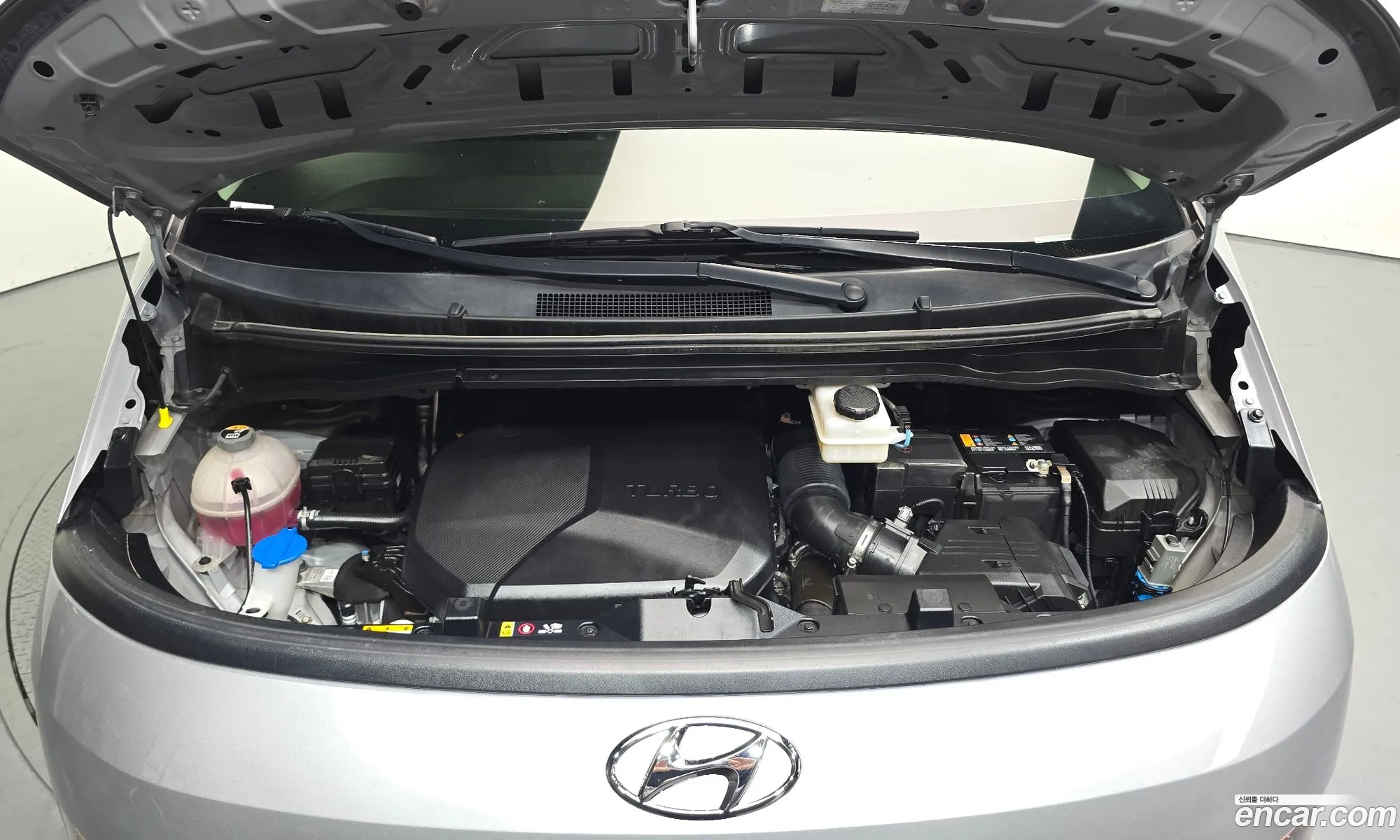 Hyundai Staria 2022 — 17