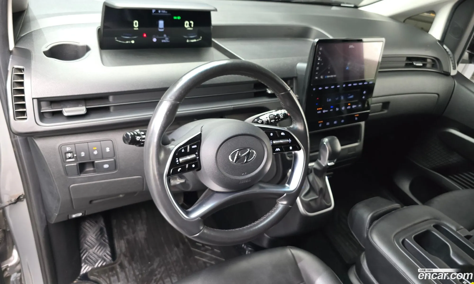 Hyundai Staria 2022 — 20