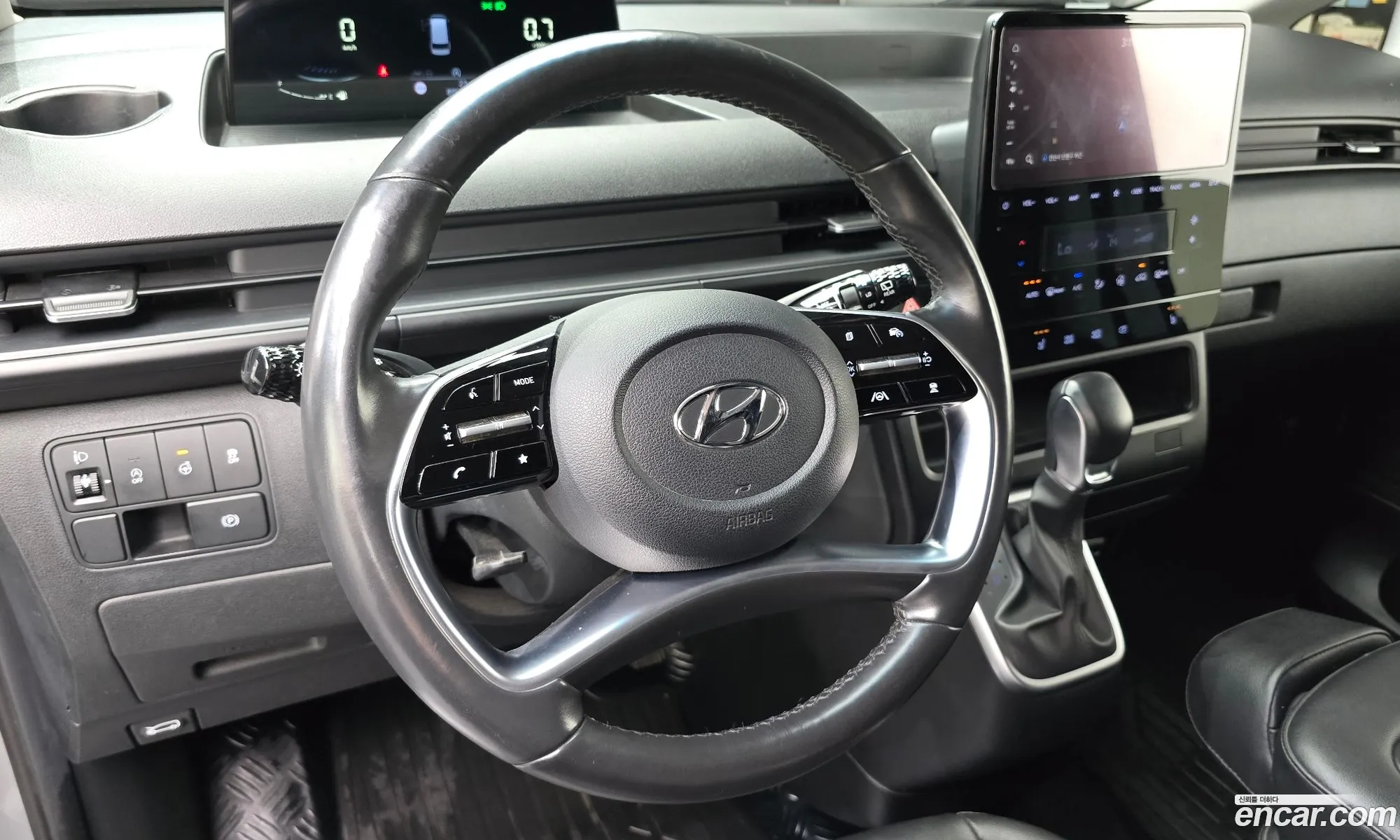 Hyundai Staria 2022 — 4