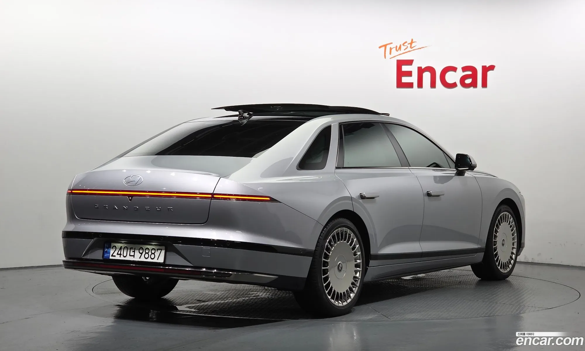 Hyundai Grandeur 2023 — 2
