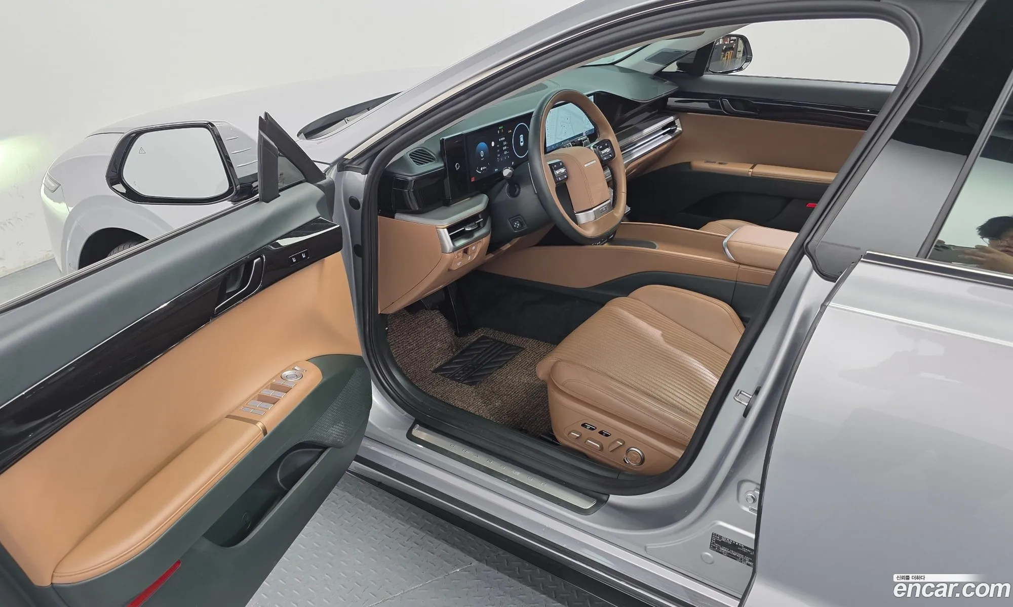 Hyundai Grandeur 2023 — 3
