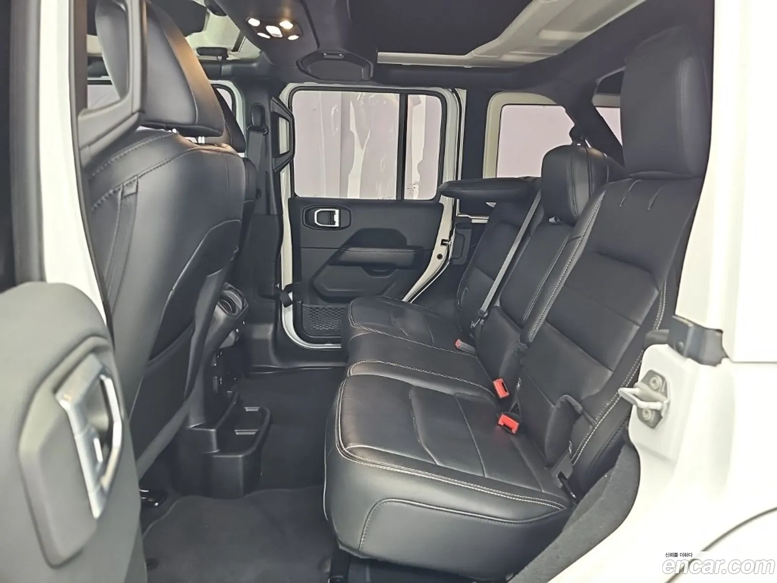 Jeep Wrangler 2019 — 8
