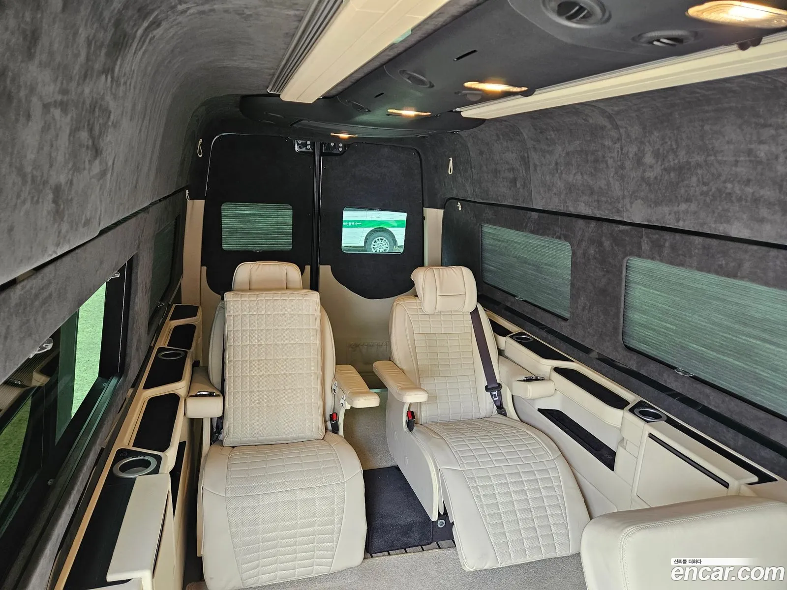 Mercedes-Benz Sprinter 2023 — 18
