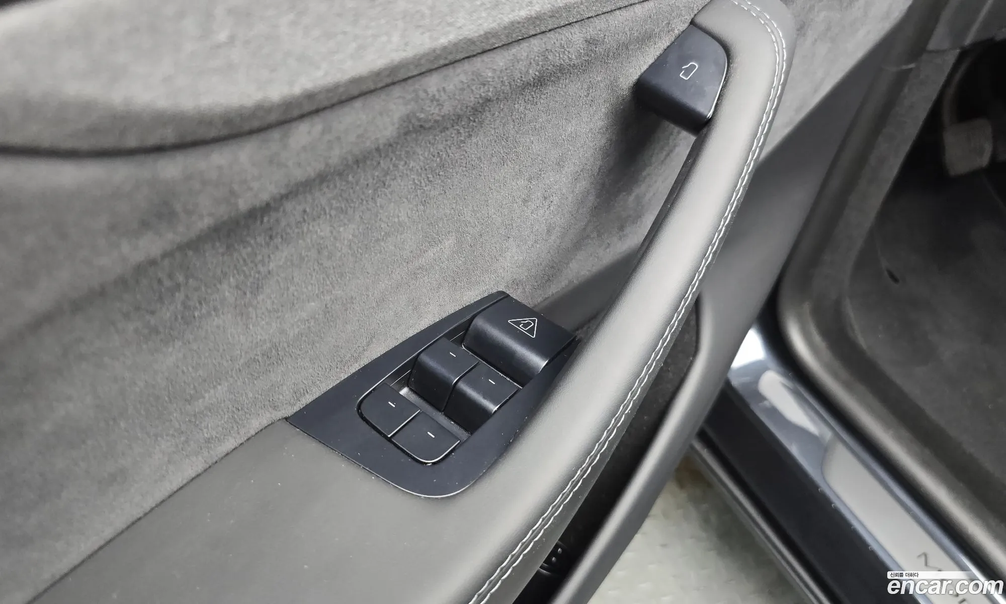 Tesla Model Y 2025 LRWYGCEK5SC299896 — 20