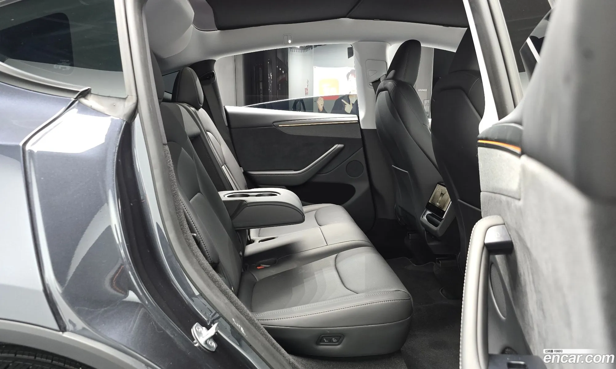 Tesla Model Y 2025 LRWYGCEK5SC299896 — 26