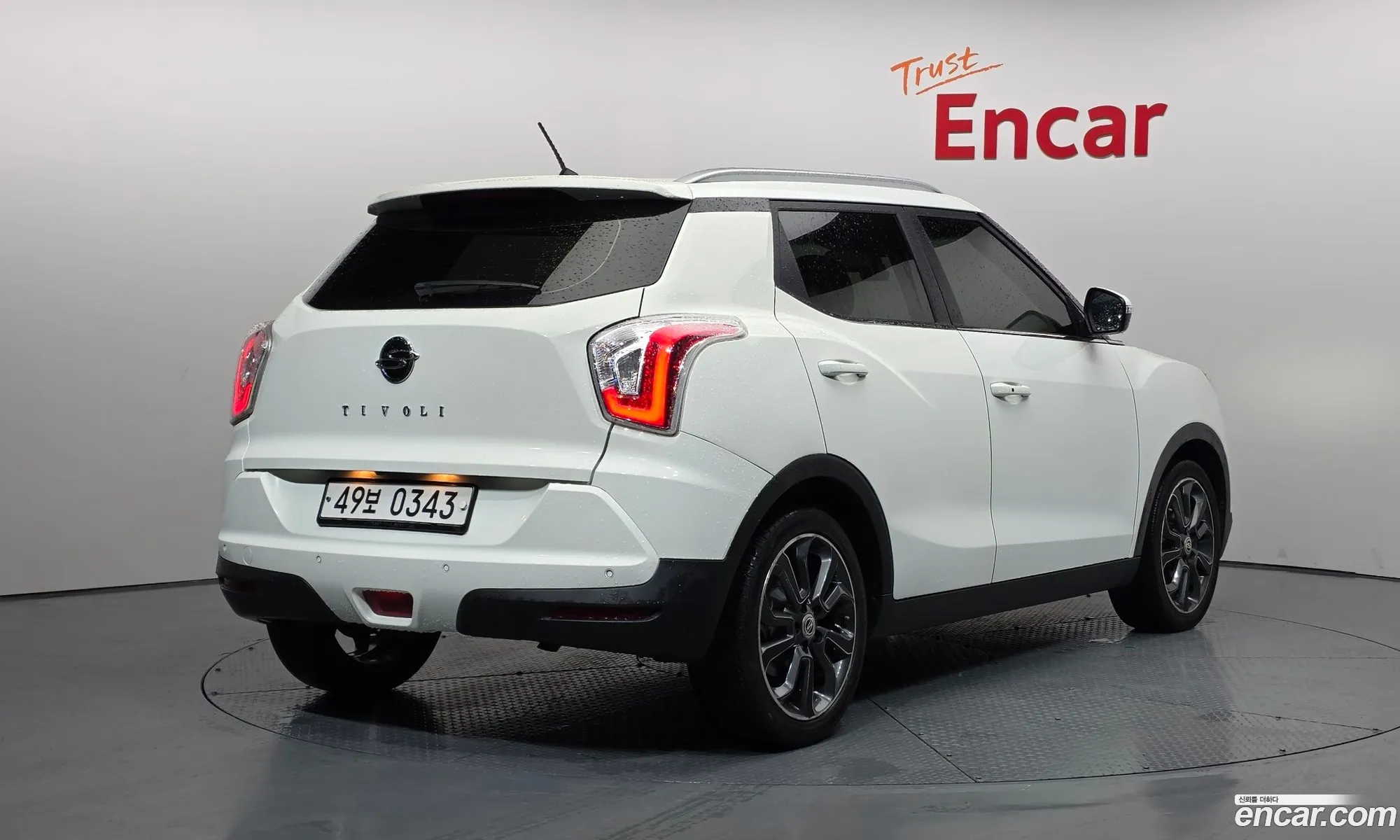 KG Mobility (SsangYong) Tivoli 2016 — 17