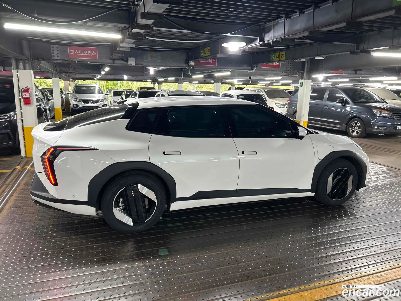 Kia EV4