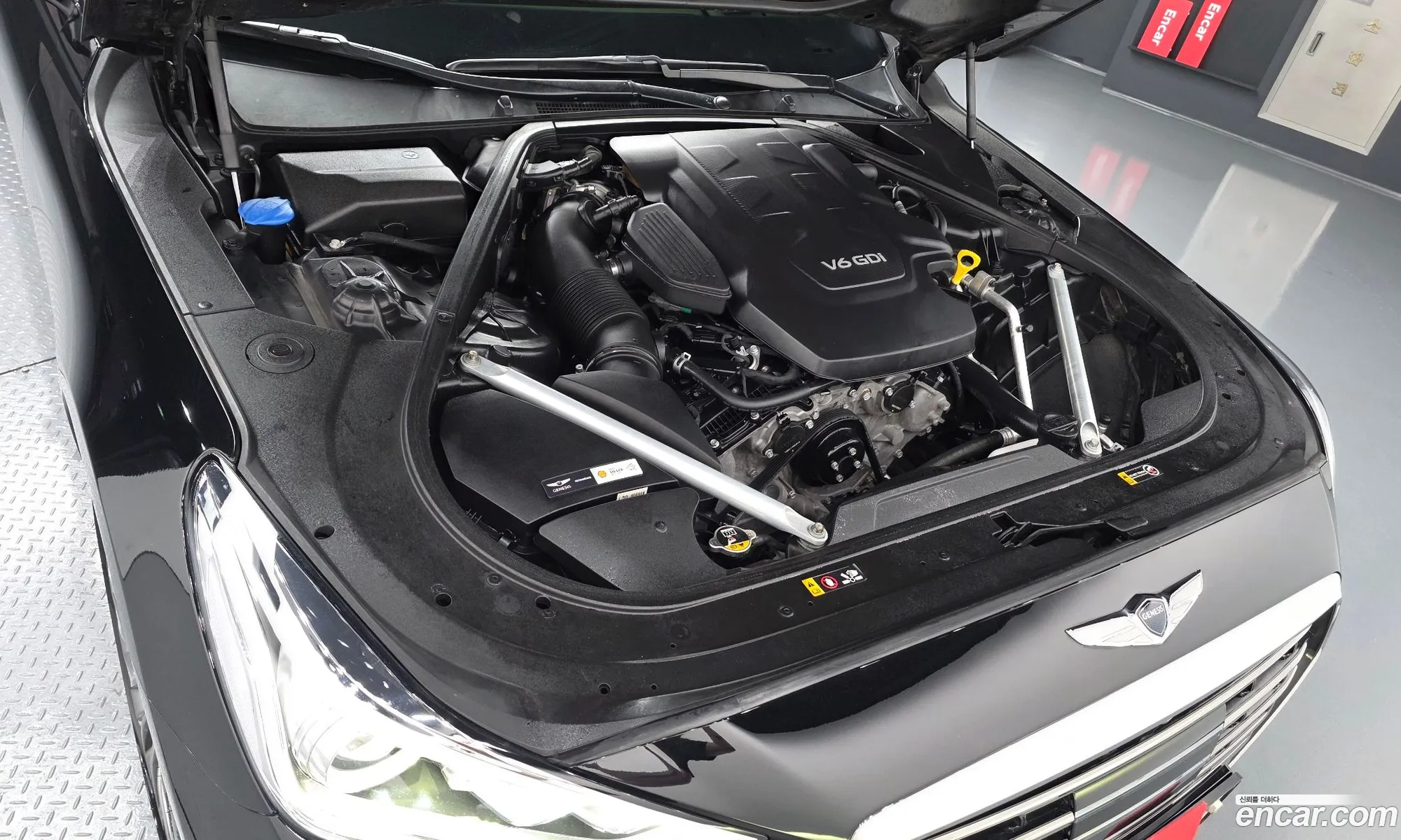 Genesis EQ900 2016 — 6