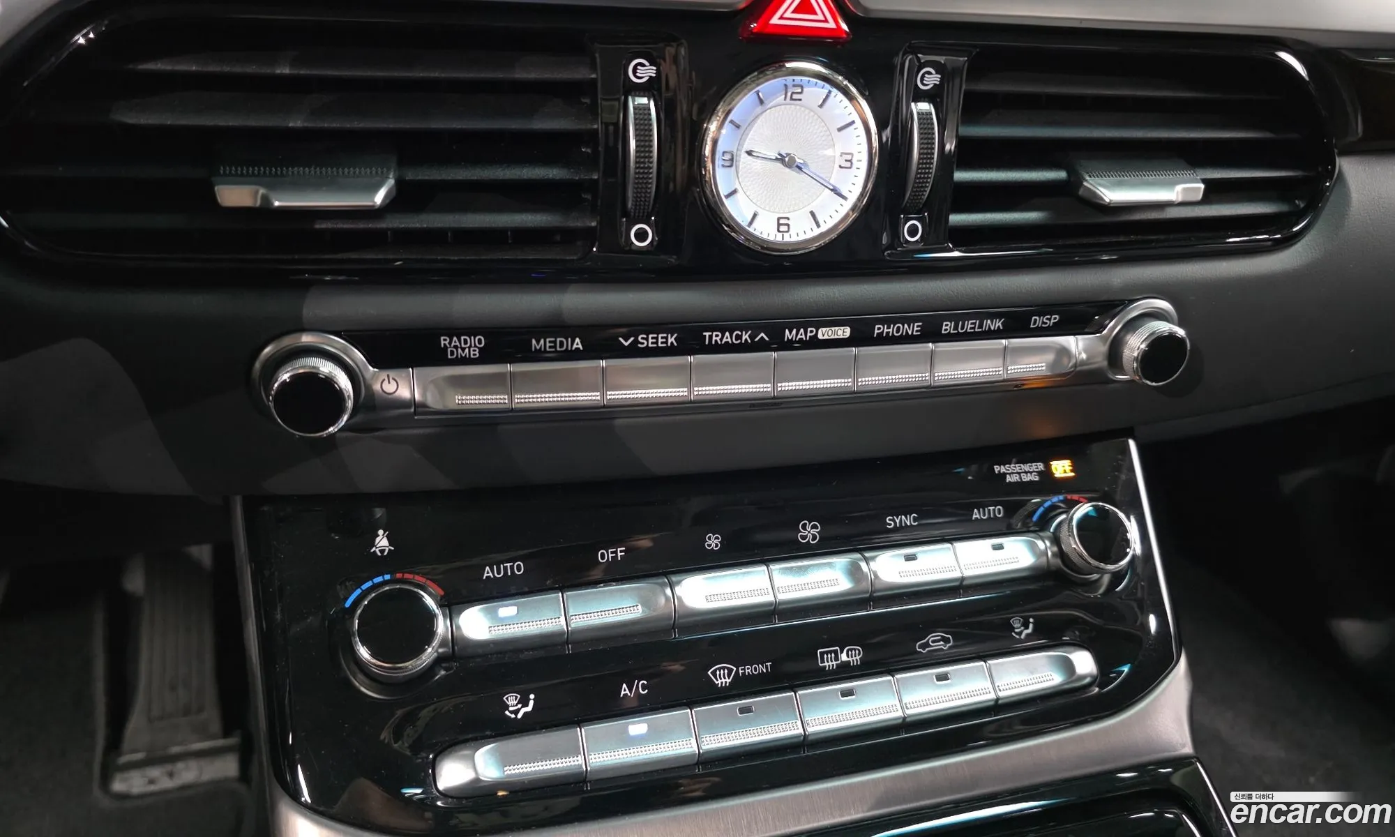 Genesis EQ900 2016 — 14