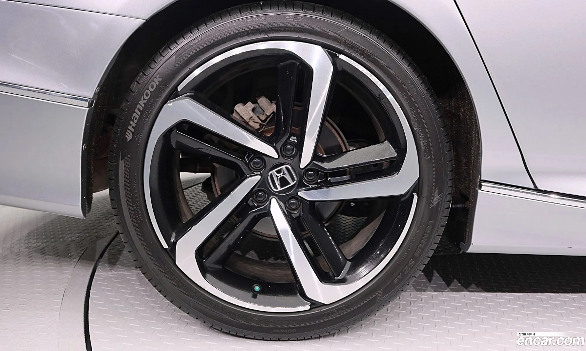 Honda Accord 10th Gen 2019 — 20