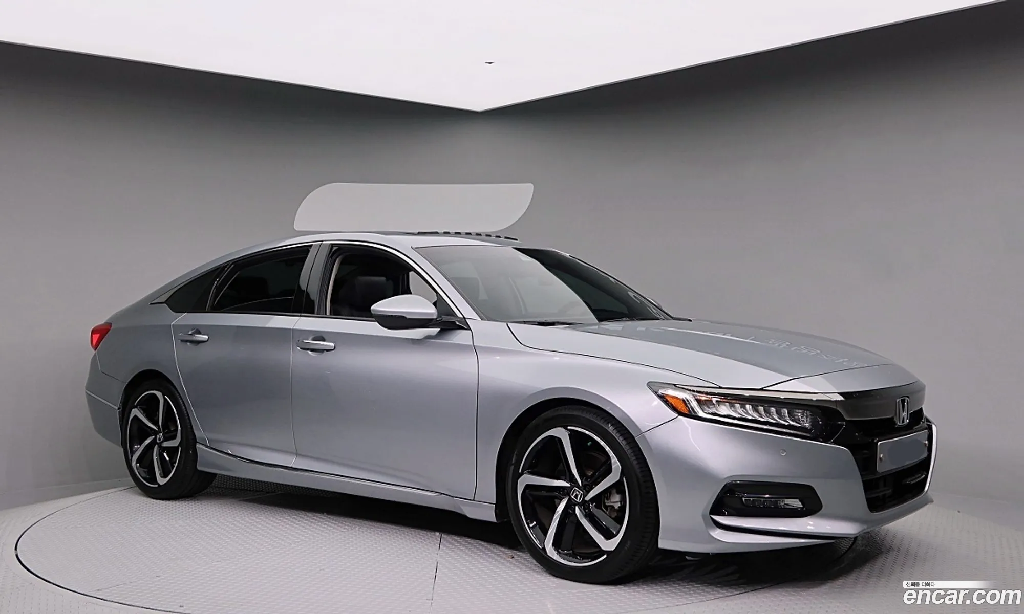 Honda Accord 10th Gen 2019 — 18