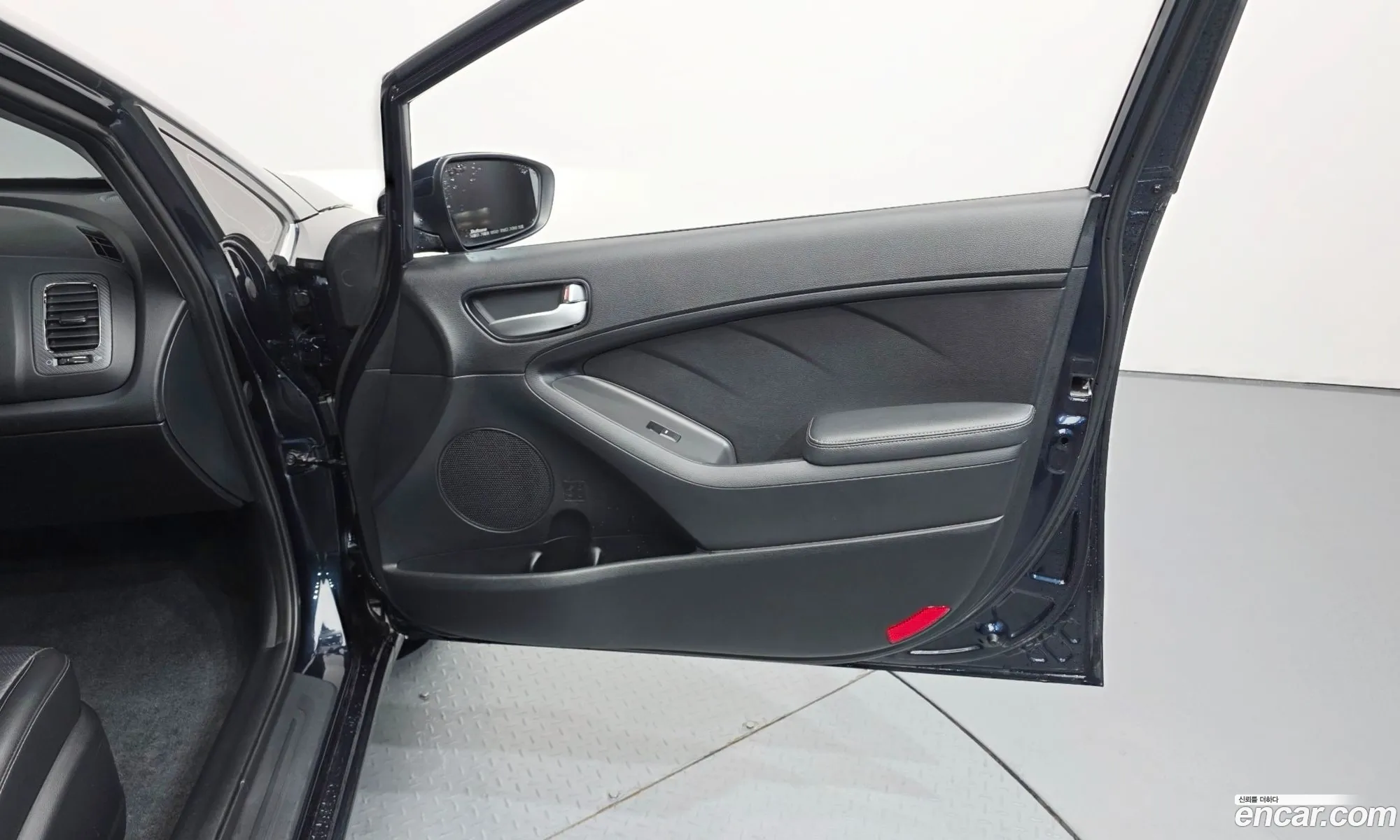 Kia K3 2016 — 2
