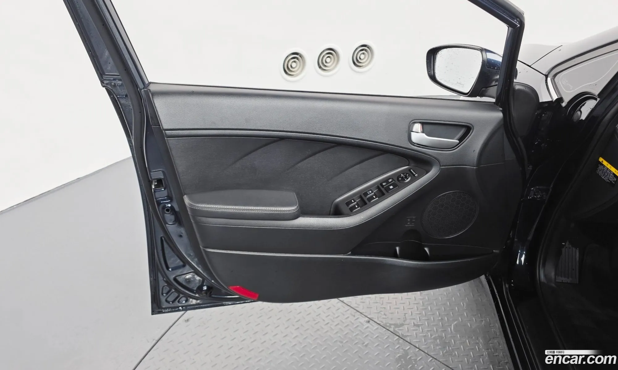 Kia K3 2016 — 22