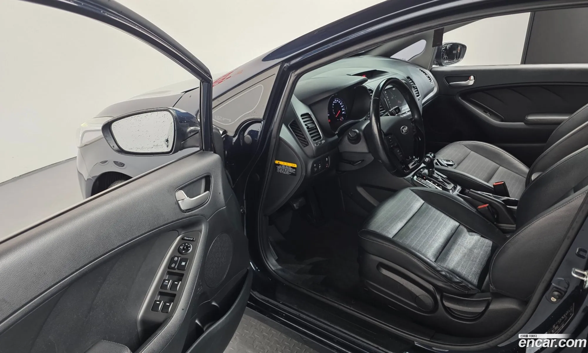 Kia K3 2016 — 10