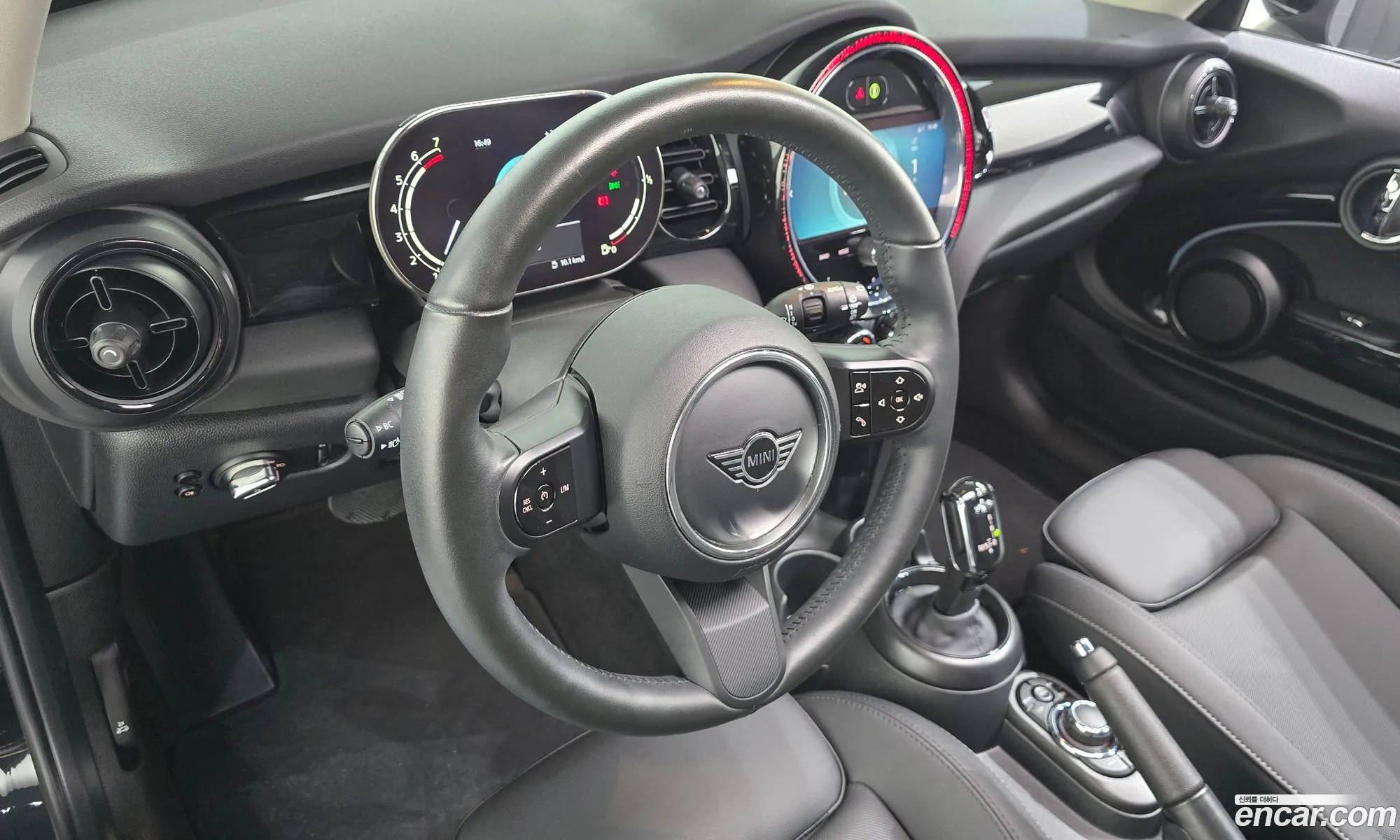 Mini Cooper 2024 WMW41DH05R2V27864 — 25