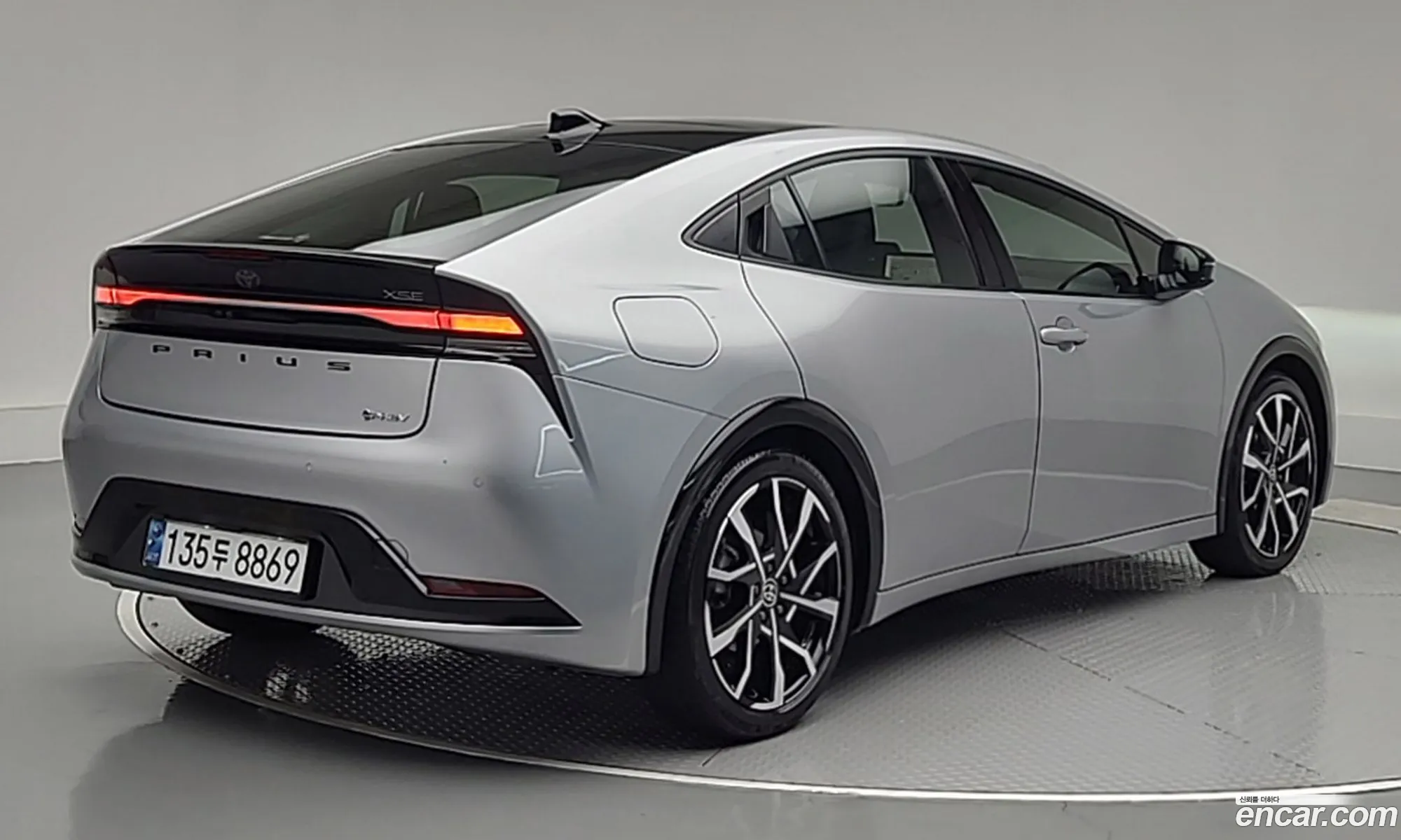 Toyota Prius 2024 — 16