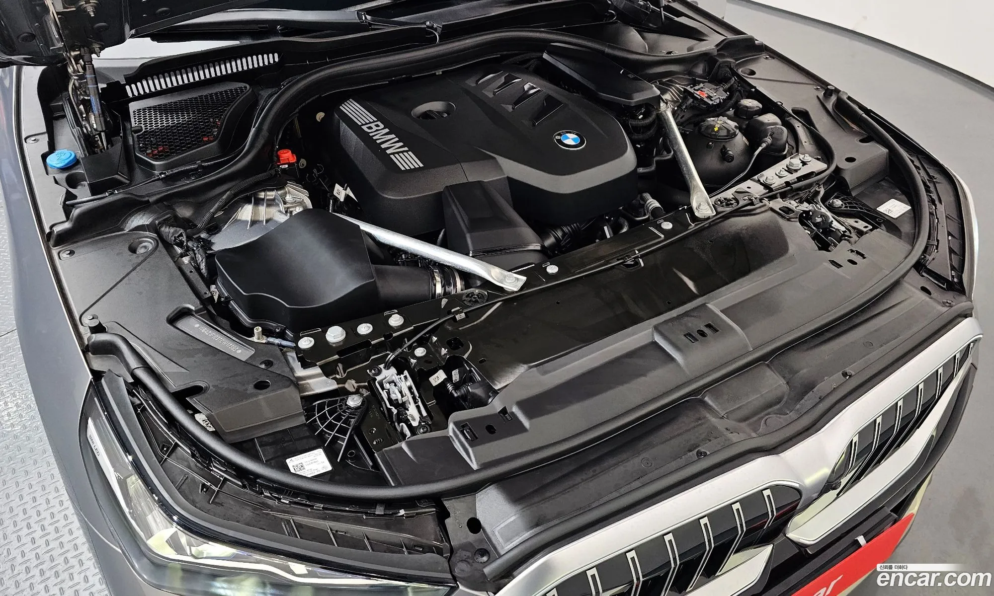 BMW 5 Series 2025 — 21