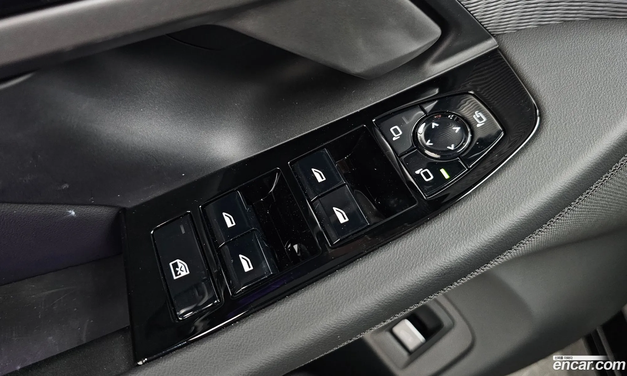 BMW 5 Series 2025 — 30