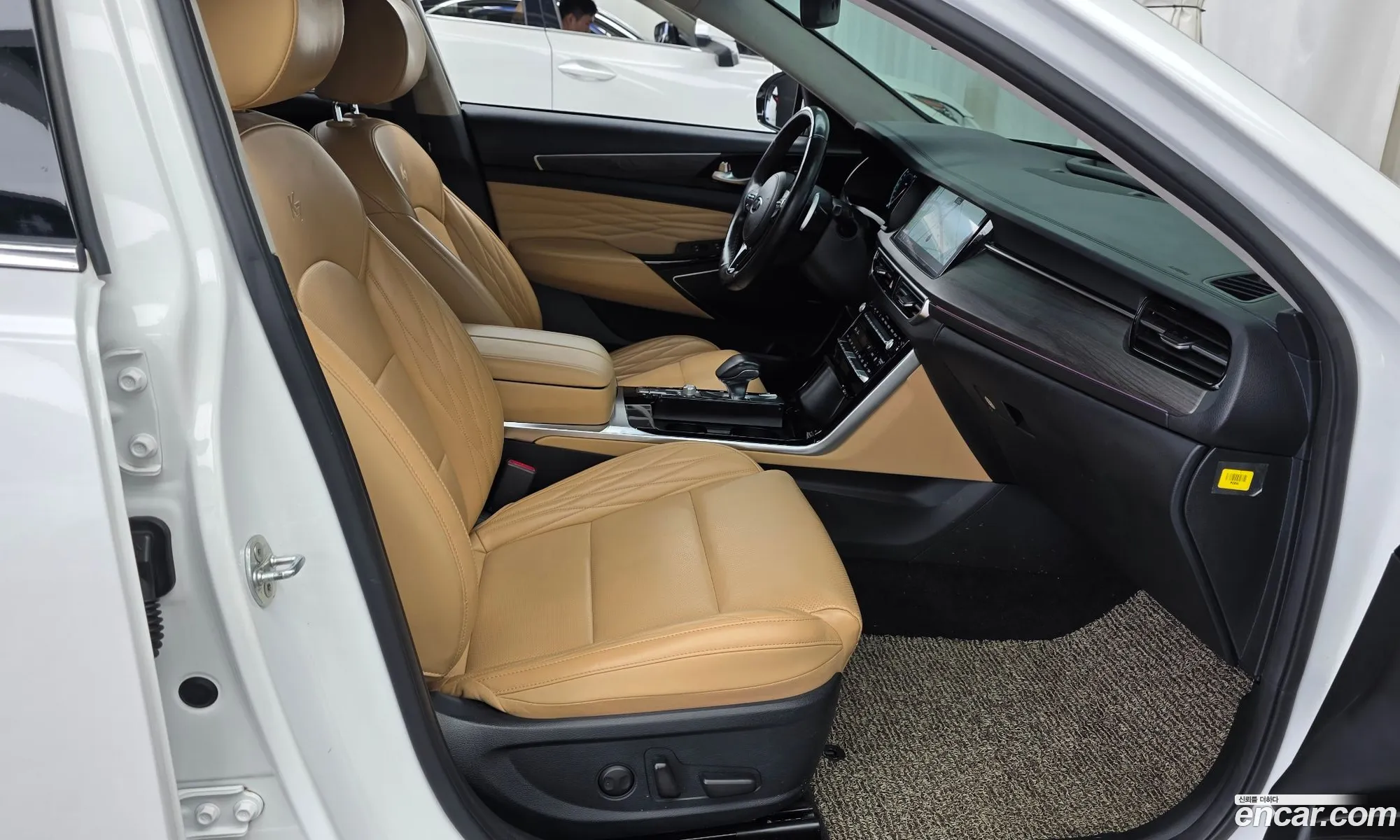 Kia K7 Premier 2019 — 18
