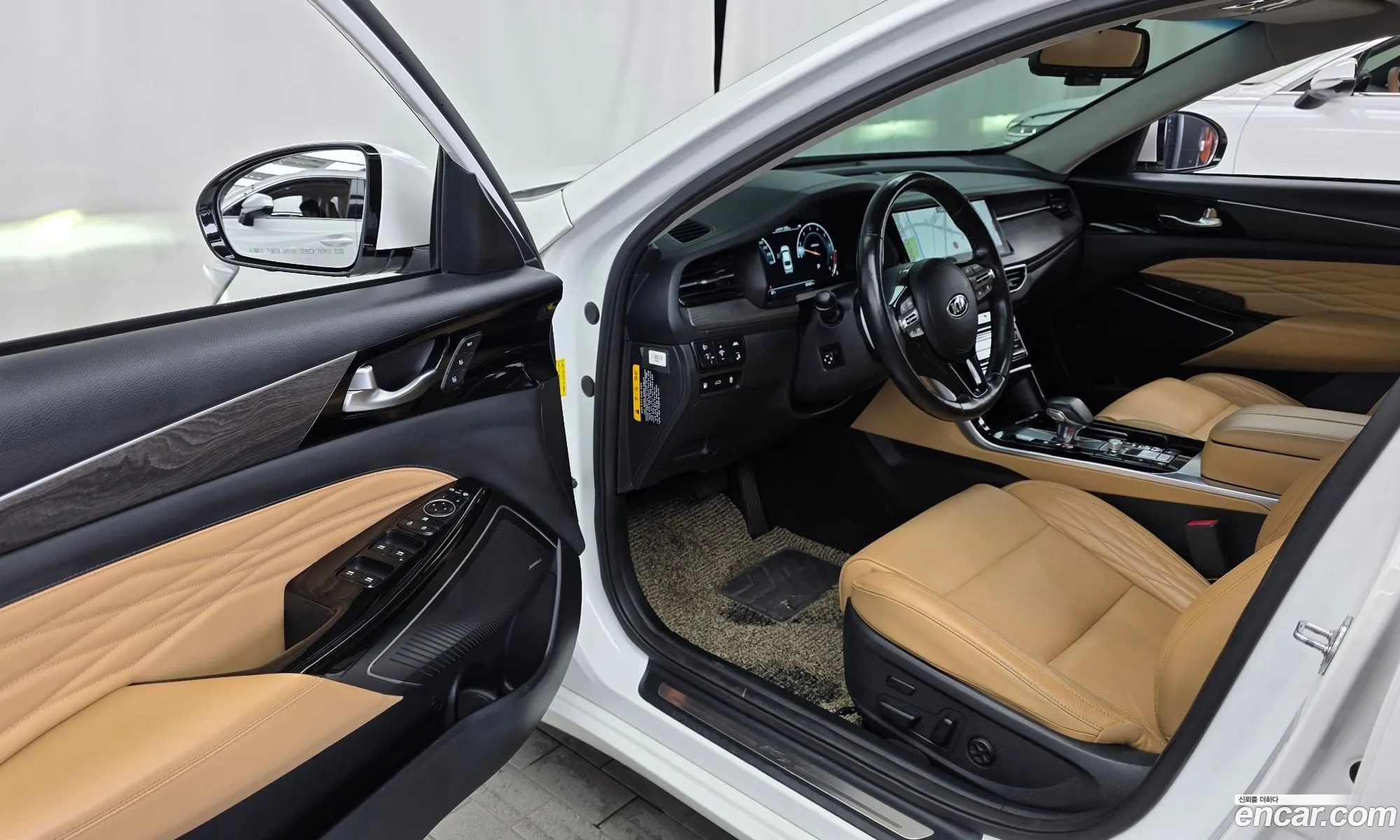 Kia K7 Premier 2019 — 28